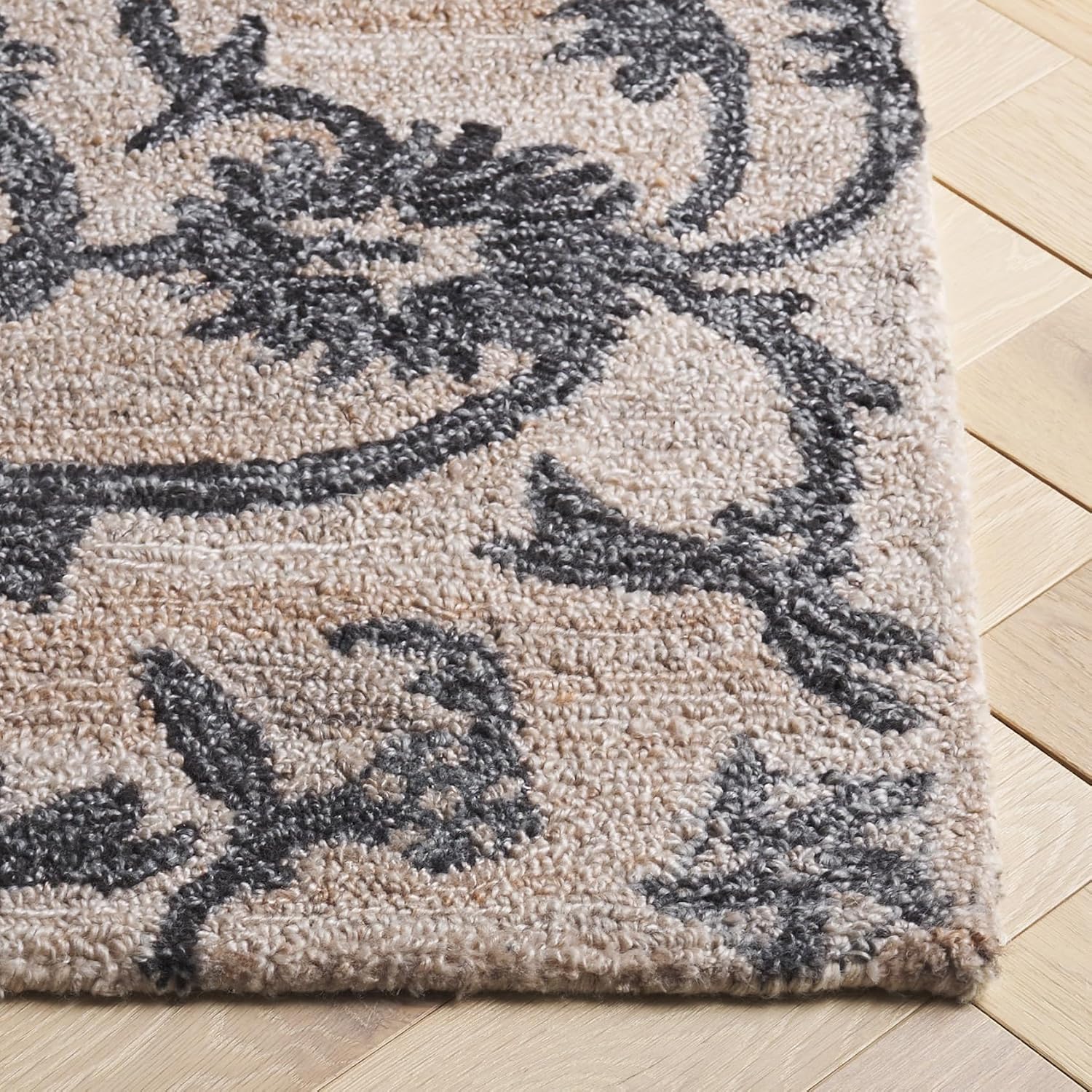 SAFAVIEH Area Rug 8x10 - Anatolia Collection - Large - Beige & Black, Handmade Floral Scroll Design, Ideal for Living Room, Bedroom, Office, Dining Space (AN401B)
