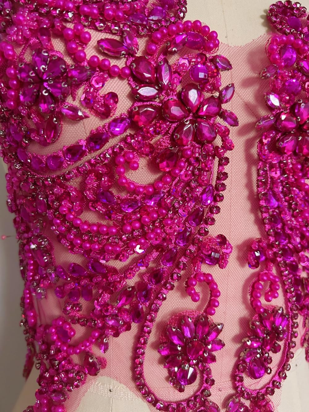Handmade Rhinestones Lace Appliques Sew on Glass Beads Bodice Trim Patches Accessory for Dress Clothes (Rose Red)