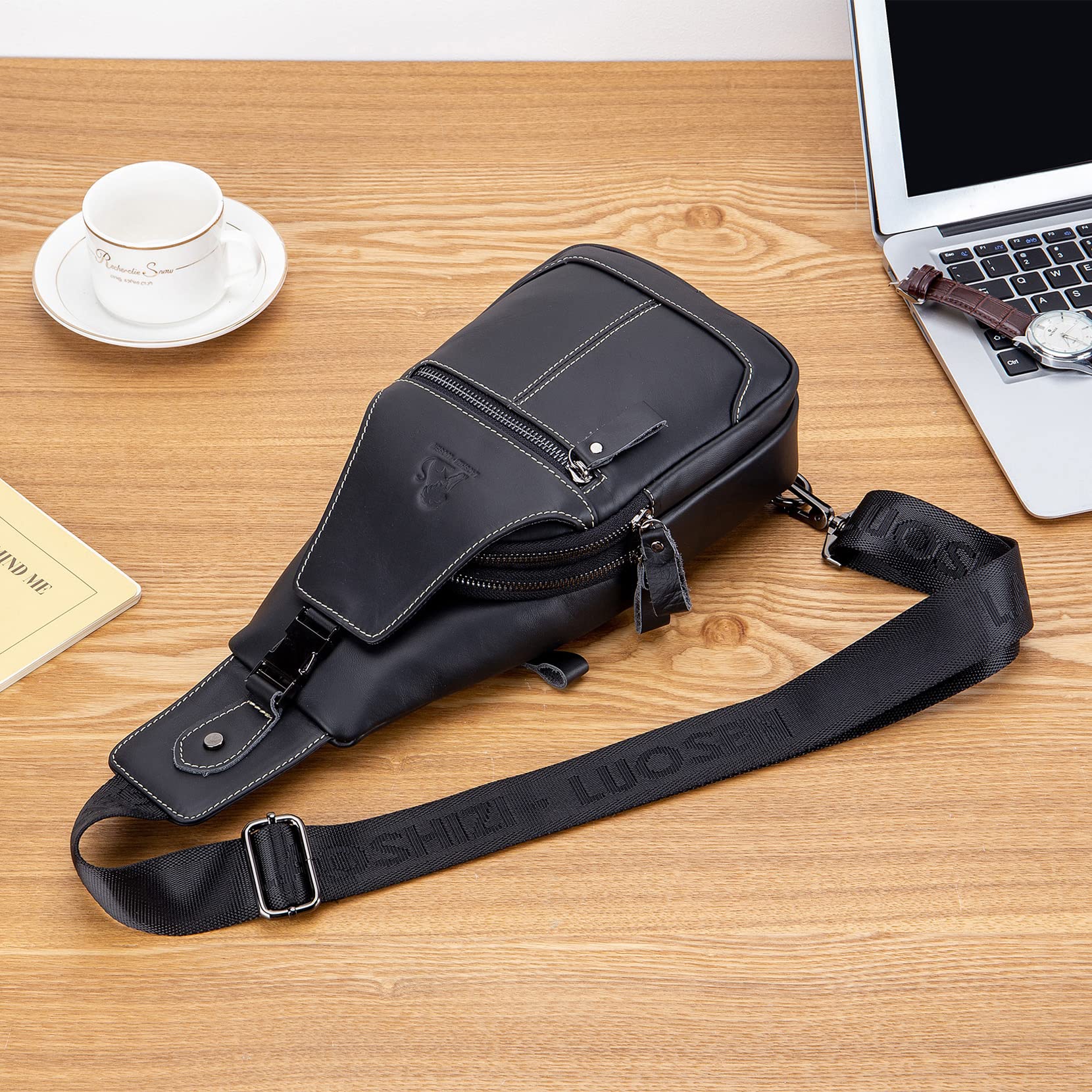 Bolsa de Pecho Para Hombres Bolso de Cuero Genuino Deportes y Ocio al Aire Libre Bolsa Pectoral Multifuncional Vintage de Moda e Impermeable Negro