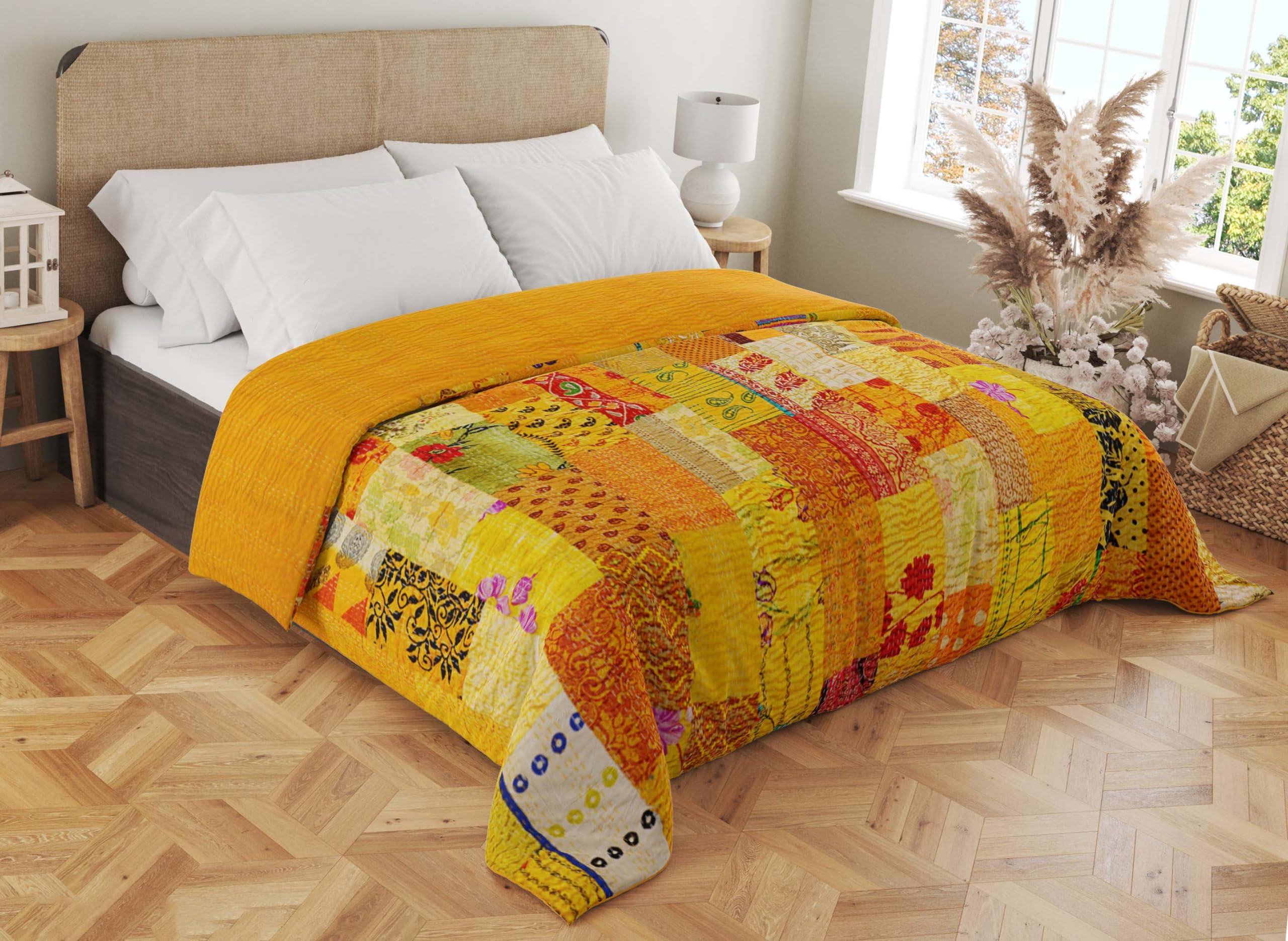 Handgefertigte Kantha-Tagesdecke Queen-Size – Indisches Blumenmuster, 228x152 Cm, Baumwolle