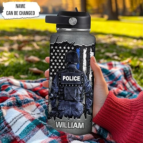 Vista 64 de Hyturtle Botella de agua personalizada de policía, botella de acero inoxidable aislada de 18 onzas, 32 onzas, bandera de línea azul fina, regalo