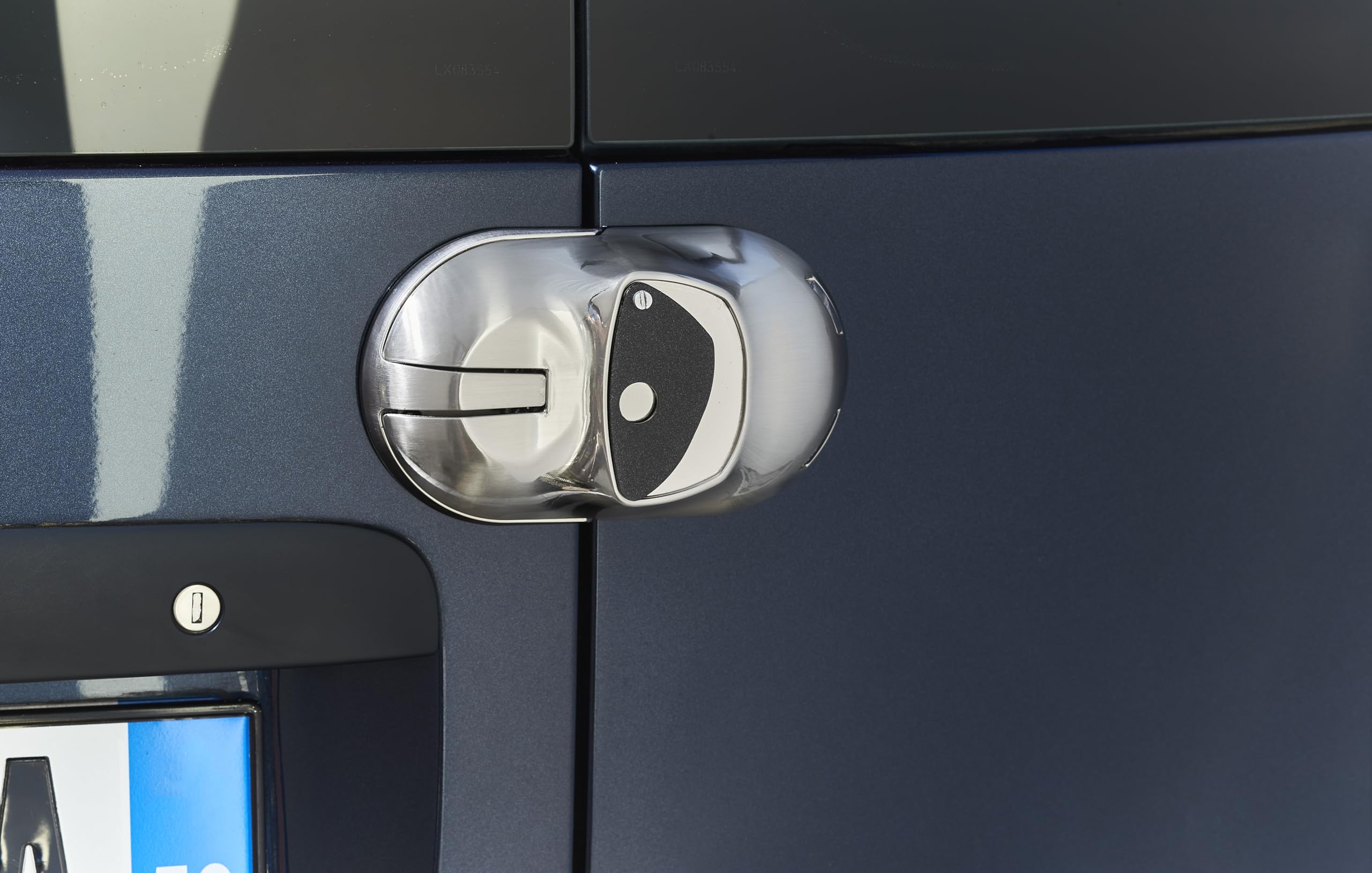 Serrure antivol pour véhicule utilitaire à porte battante ou coulissante - Mottez A085C