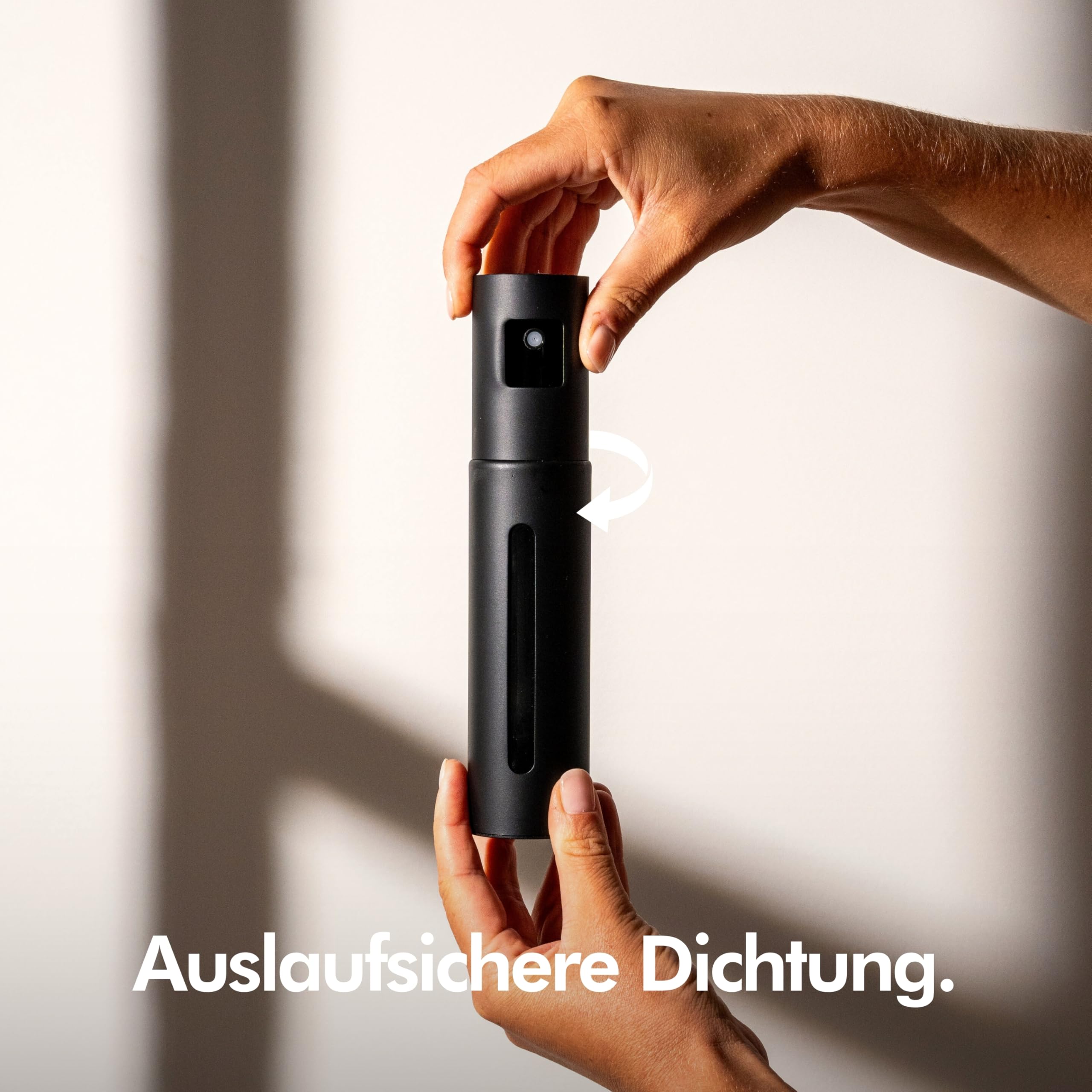 KIVY Ölsprüher [100ML] - Öl Sprühflasche mit Präzisem Sprühkopf - Ölspray Oil Sprayer Oelsprüher - Ölsprühflasche Ölzerstäuber - Sprühöl Kochen Ölsprayer - Olivenöl Spray Öl-Sprühflasche - Schwarz