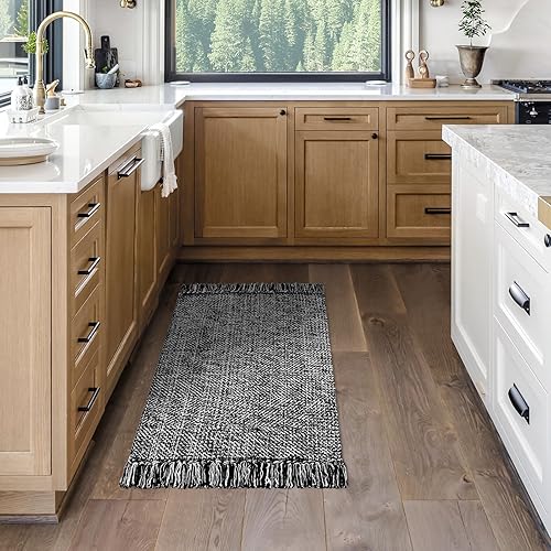 Miniatura 2 de MitoVilla Alfombra pequeña de baño bohemia negra de 2 x 3 pies, alfombra tejida de algodón blanco y negro para sala de estar, alfombra de cocina