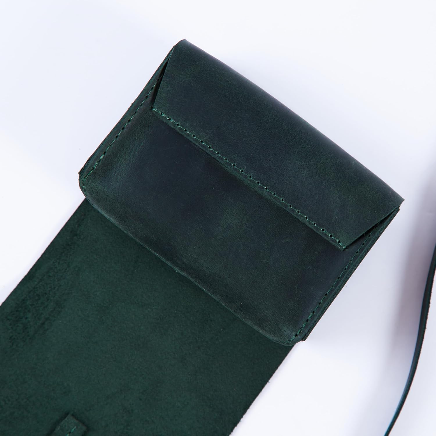 INCARNE Genuine Leather Tarot Card Holder - Tarot Card Case for Most Standard Tarot Cards, Vintage Leather, Green