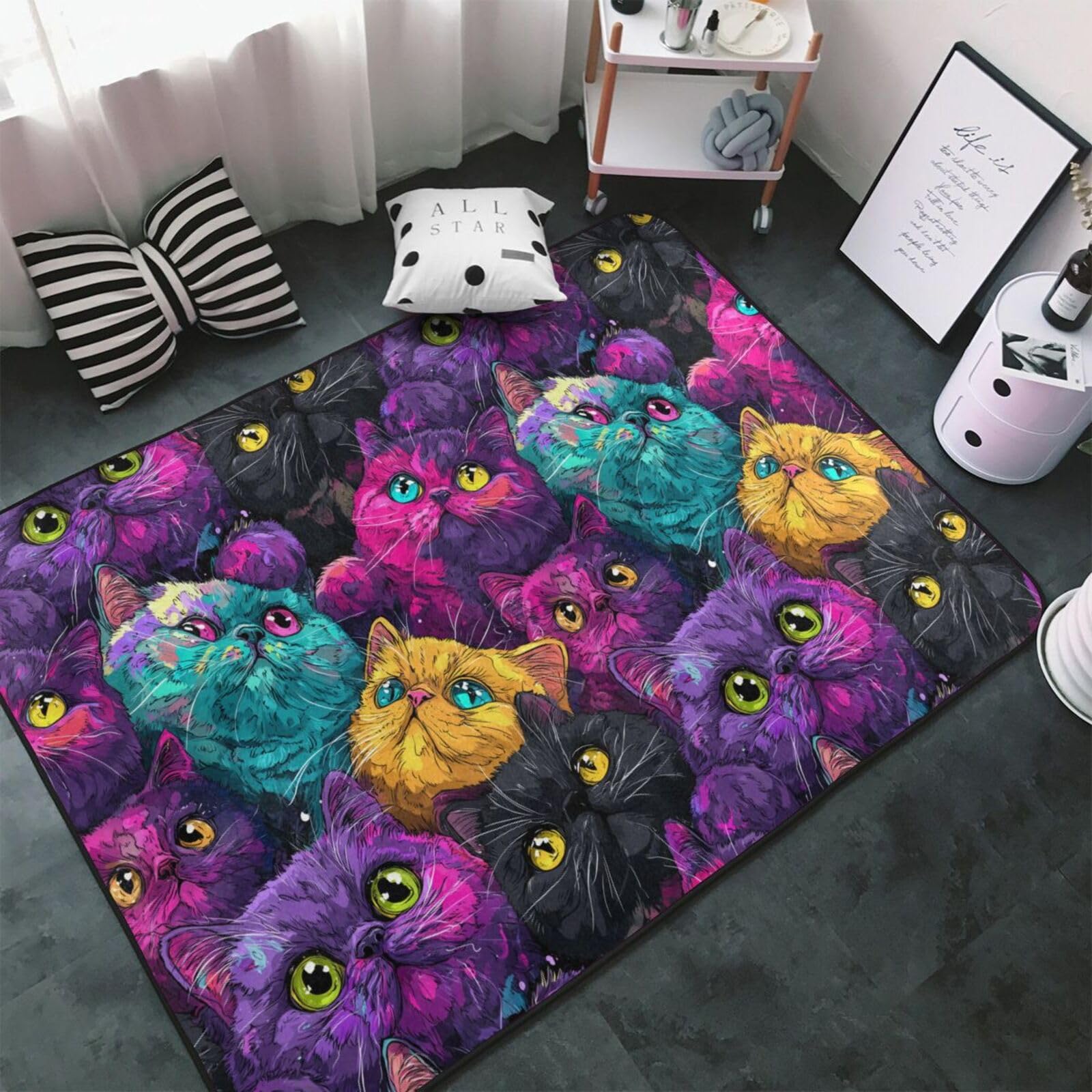 Tapis anti-glisse visage de chat coloré pour sécuriser le sol de la salle à manger