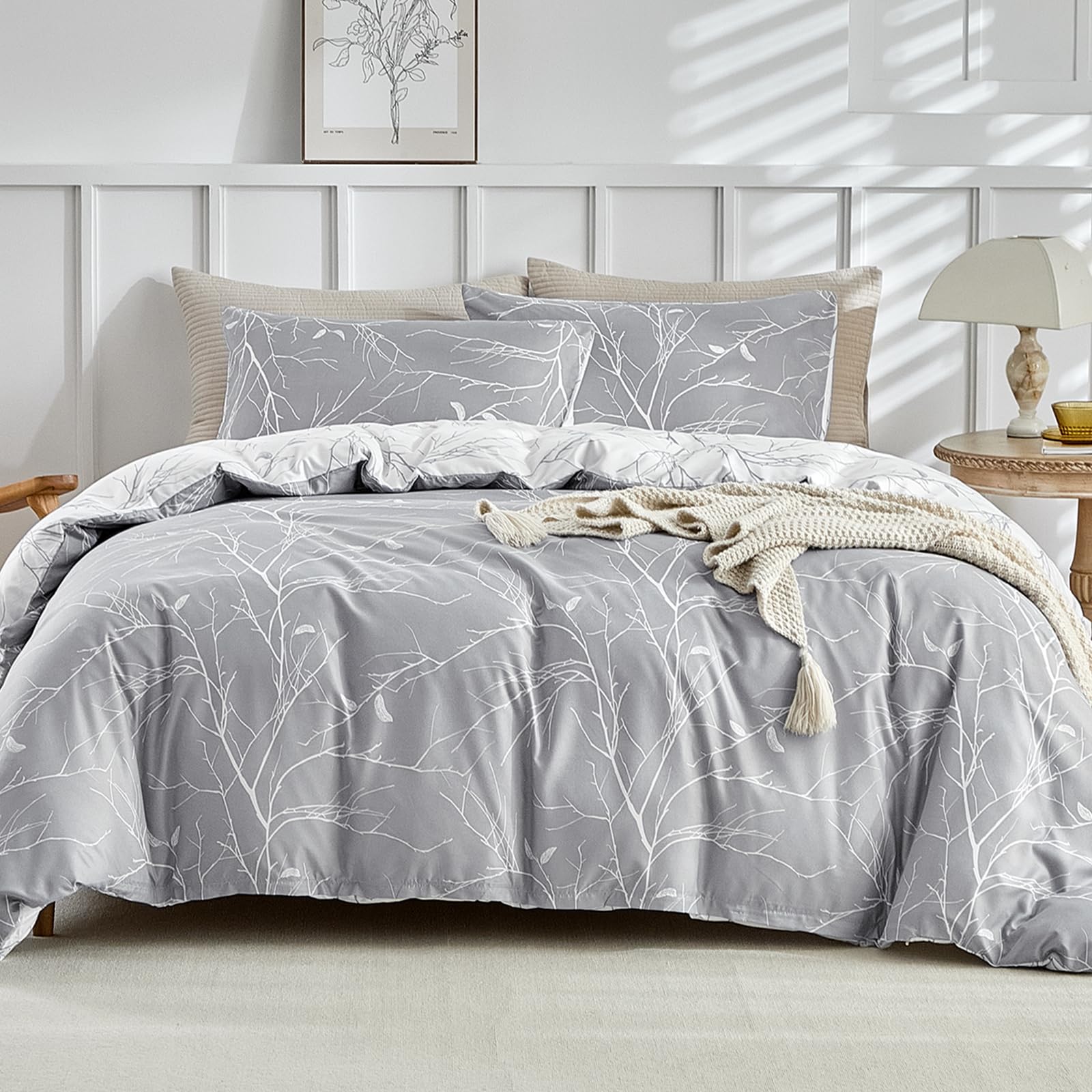 Tokokimo Set Copripiumino Matrimoniale 240x220cm, Copripiumino Matrimoniale 3 Pezzi in Microfibra Con Motivo a Ramoscelli e Foglie, Comprendente 1 Copripiumino 240x220 + 2 Federe 50x80, Grigio/Bianco