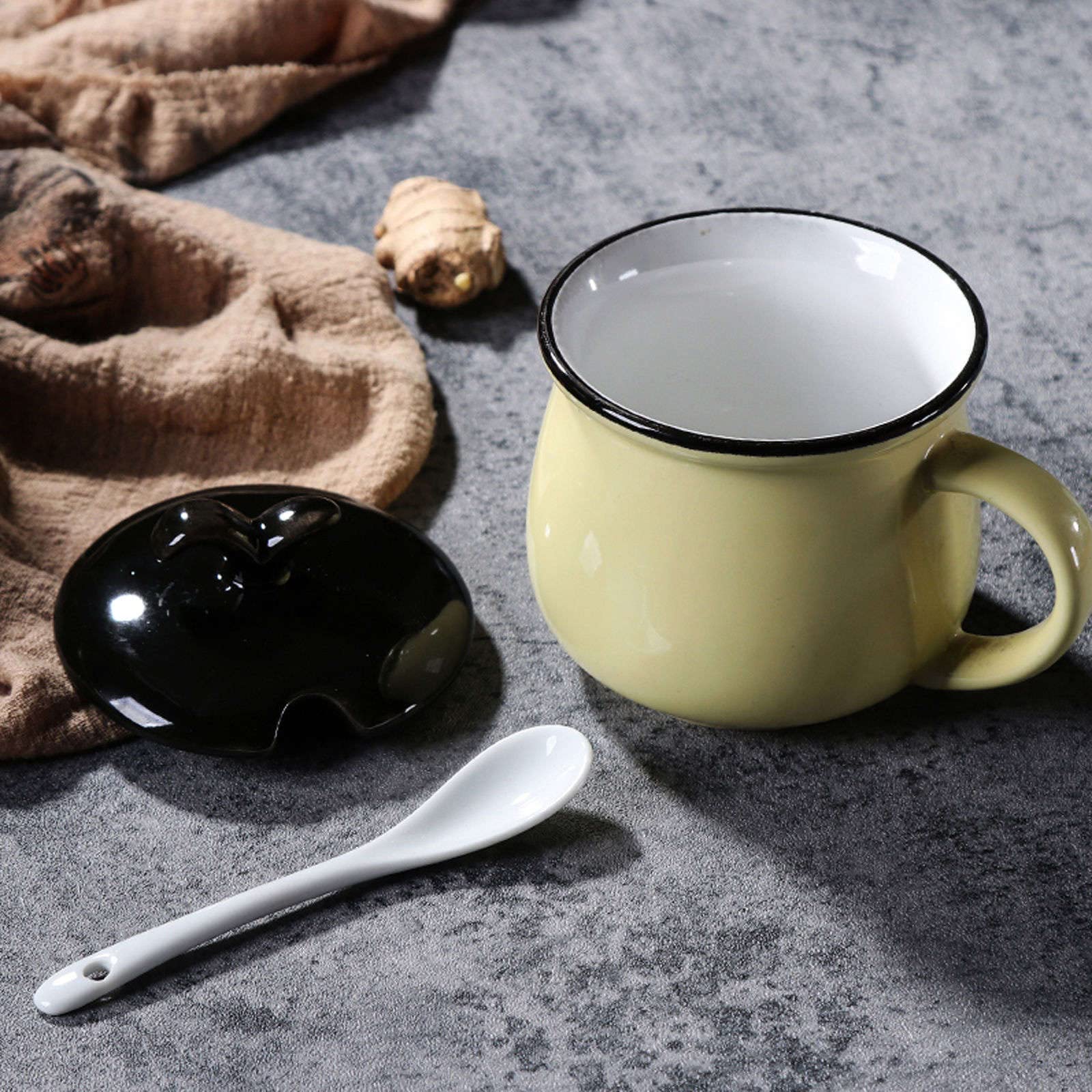 pojemnik na cukier， Słoiki na przyprawy, europejska cukiernica w jednolitym kolorze z pokrywką, uroczy słoik do przechowywania, porcelanowa cukiernica z łyżeczką, mały garnek na sól(Light Yellow)