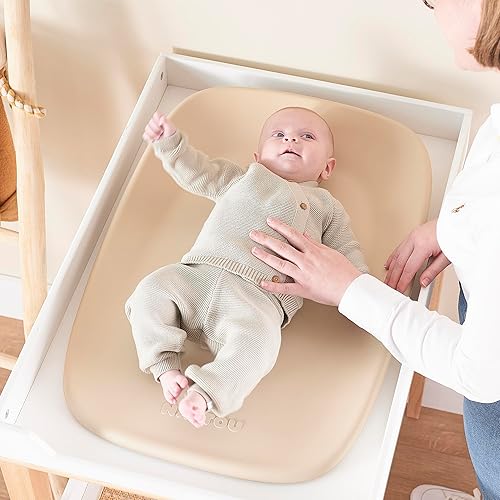 Miniatura 12 de Nattou Cambiador suave  Cambiador de bebé lavable  Duradero, resistente al agua, forma de capullo con empuñaduras inferiores de panal sin BPA,