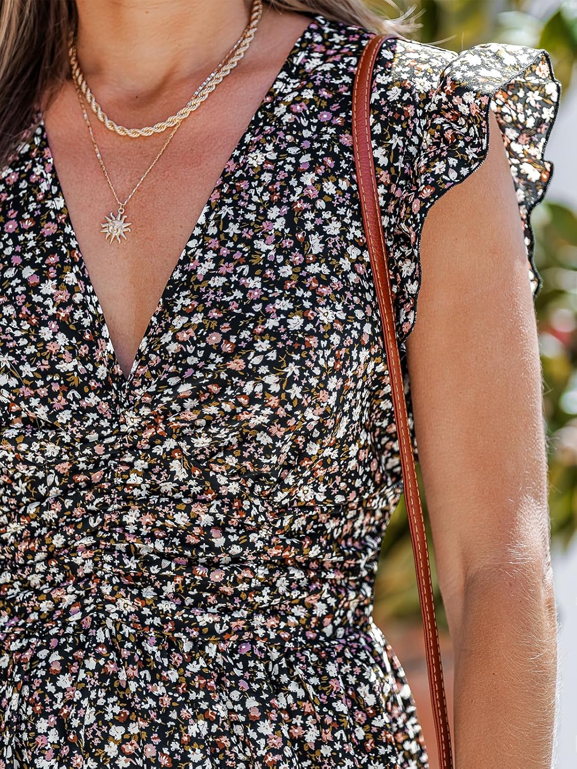 CUPSHE Women's Summer Dresses Ditsy Floral Plunging V Neck Ruffle Sleeve Elastic Waist Mini Dress - Image 4