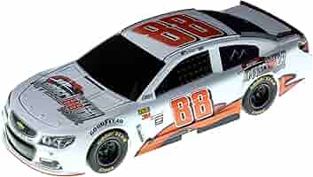 NASCAR #30 DALE EARNHARDT  超希少 Amazon.com : Lionel Racing 14630 NASCAR Authentics 2017 Dale