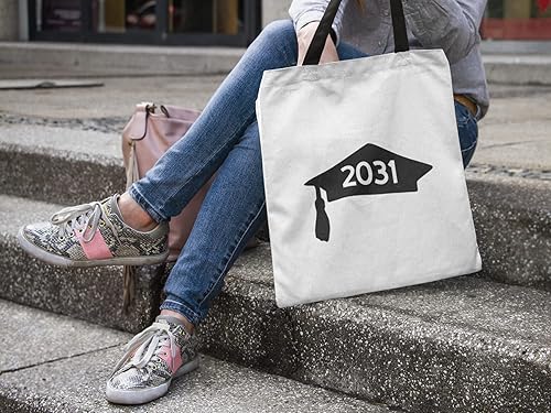 Miniatura 6 de Class Of 2031 Graduation Cap Decal, Graduation T Shirt Transfer, DIY Graduate Shirt Patch, Grad Tshirt Sticker, HTV Vinyl Applique, Pick Size Color,