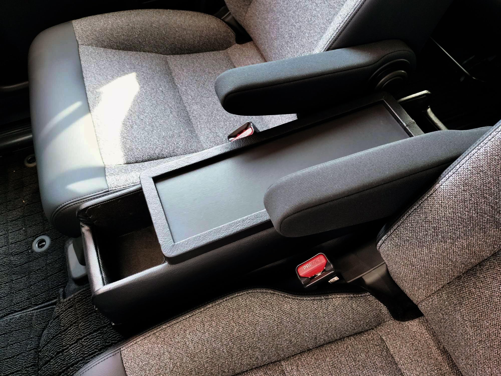 FREED 2足セット Amazon | フリード コンソール ハイブリッド車 FREED 新型