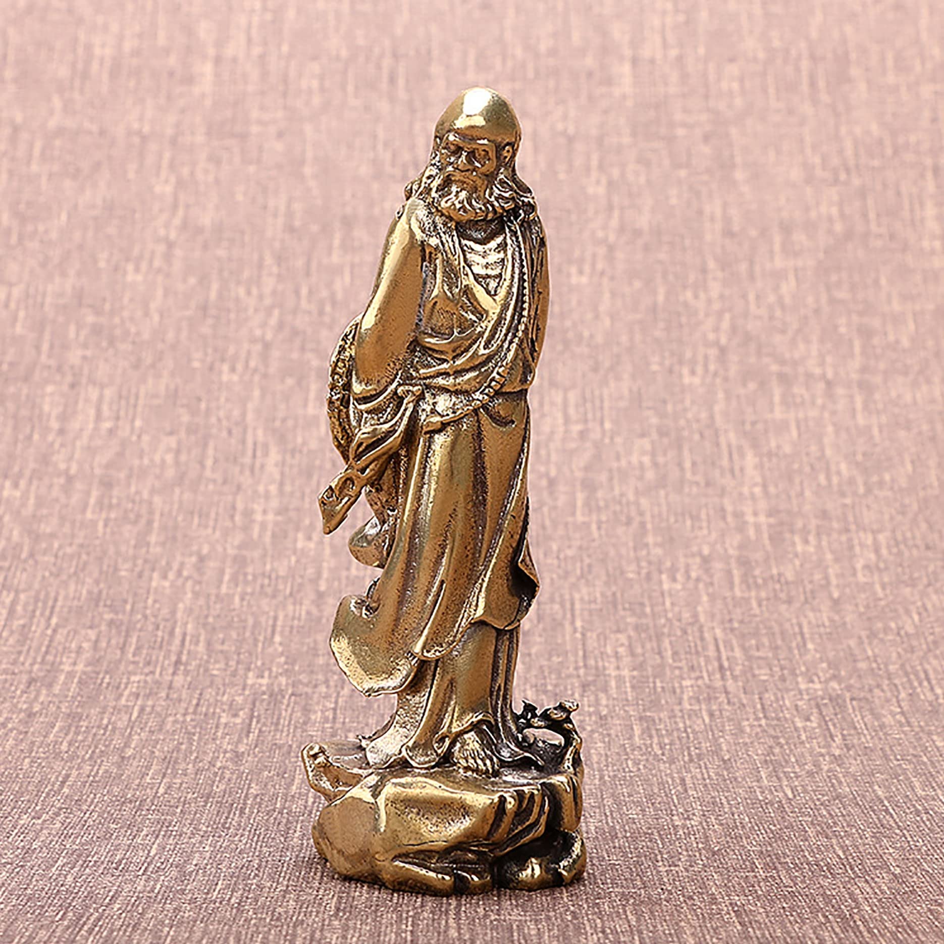 LOTONJT Brass Statue Meditating Buddha Master Dharma Statue Feng Shui Wealth Statue Meditation Ornament Metal Art Buddhist Monk Figurine Yoga Room Tearoom Garden Yard Metal Sculpture Talisman