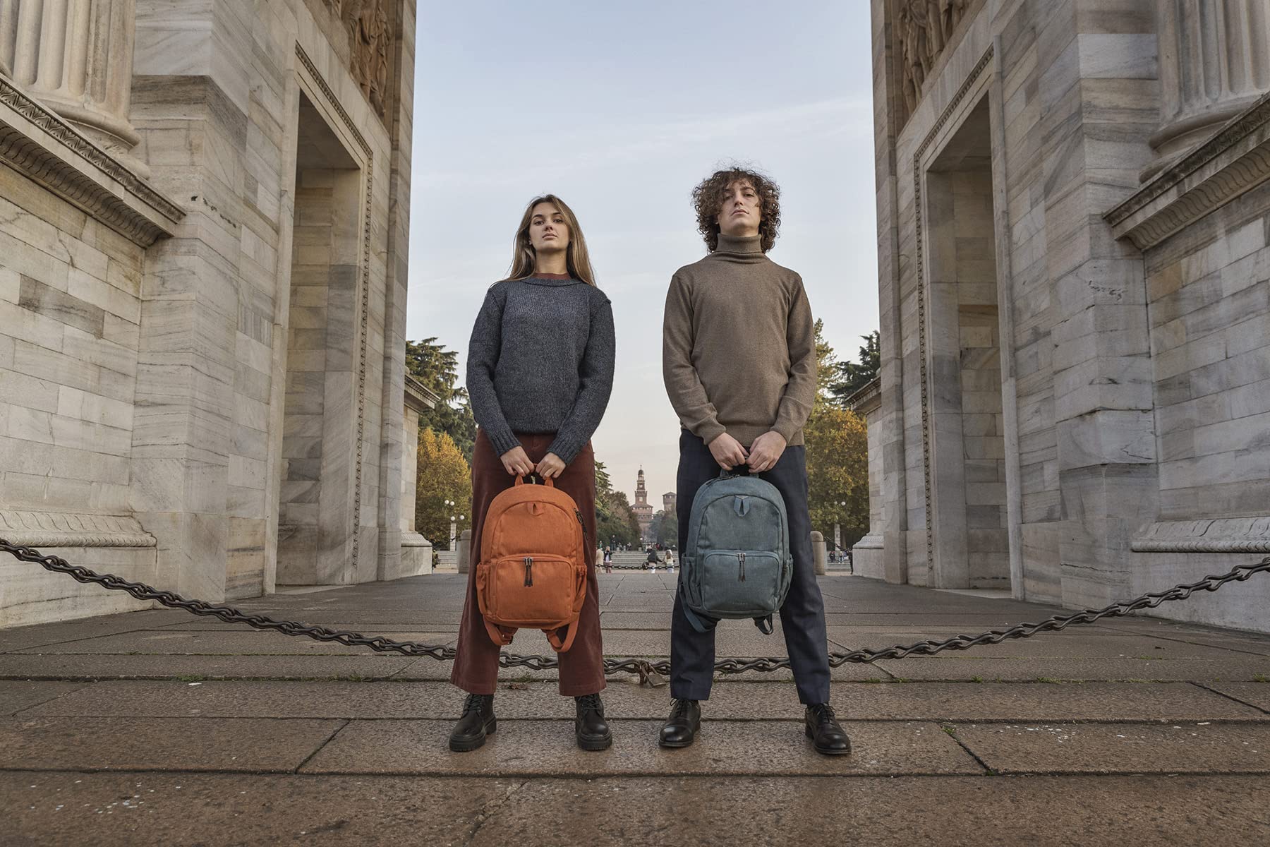 Tucano - Bit Zaino porta PC compatibile con Laptop 15.6 pollici e MacBook Pro 16". Capiente da Ufficio e Università. Imbottito e Protettivo per Laptop e Tablet, Adatto per Uomo e Donna