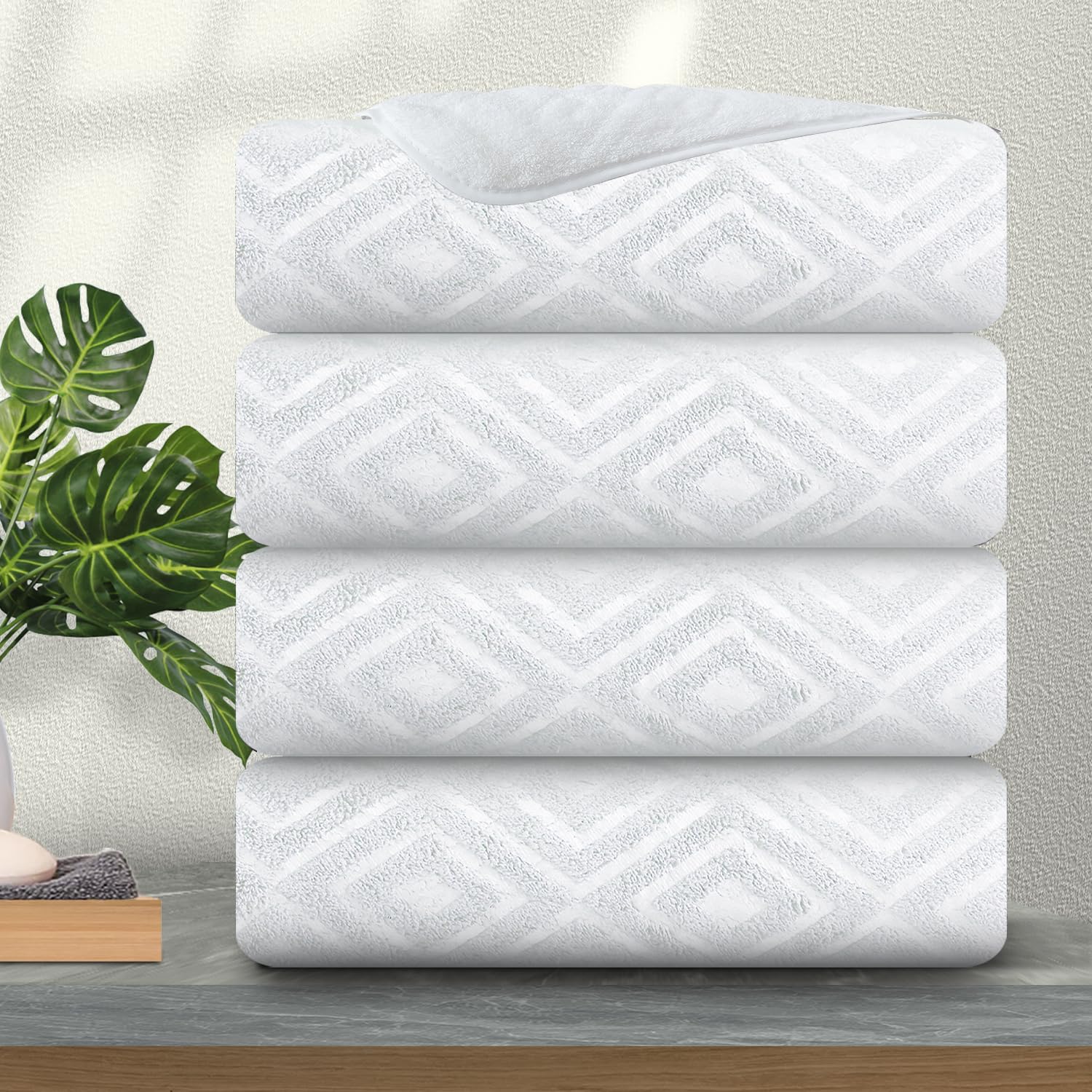 Extra Large Bath Towels Set of 4,35"x70" Oversized Bath Sheet Chair Towels, 600 GSM Ultra Soft & Absorbent Towels for Bathroom, Quick Dry Towel for Gym Hotel Camp Pool White