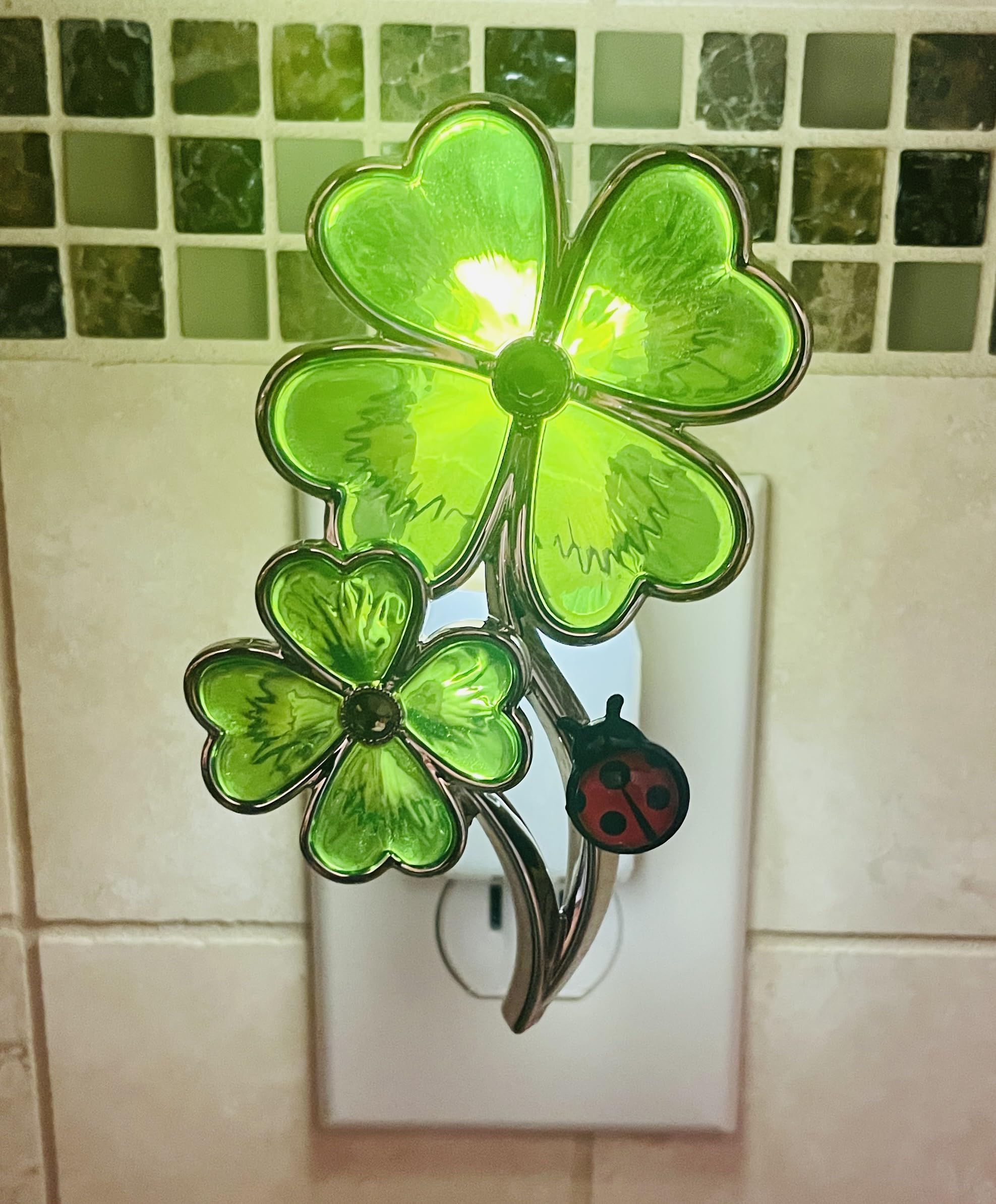 Bath and Body Works Lucky Clover Shamrock Lady Bug Adjustable Wallflowers Scent Control Fragrance Nightlight Plug