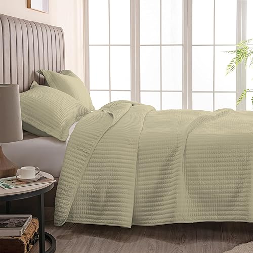 Great Bay Home Juego de ropa de cama King de 3 piezas, ligero, con puntada de canal de verano, con fundas, colchas de eucalipto ultra suaves,