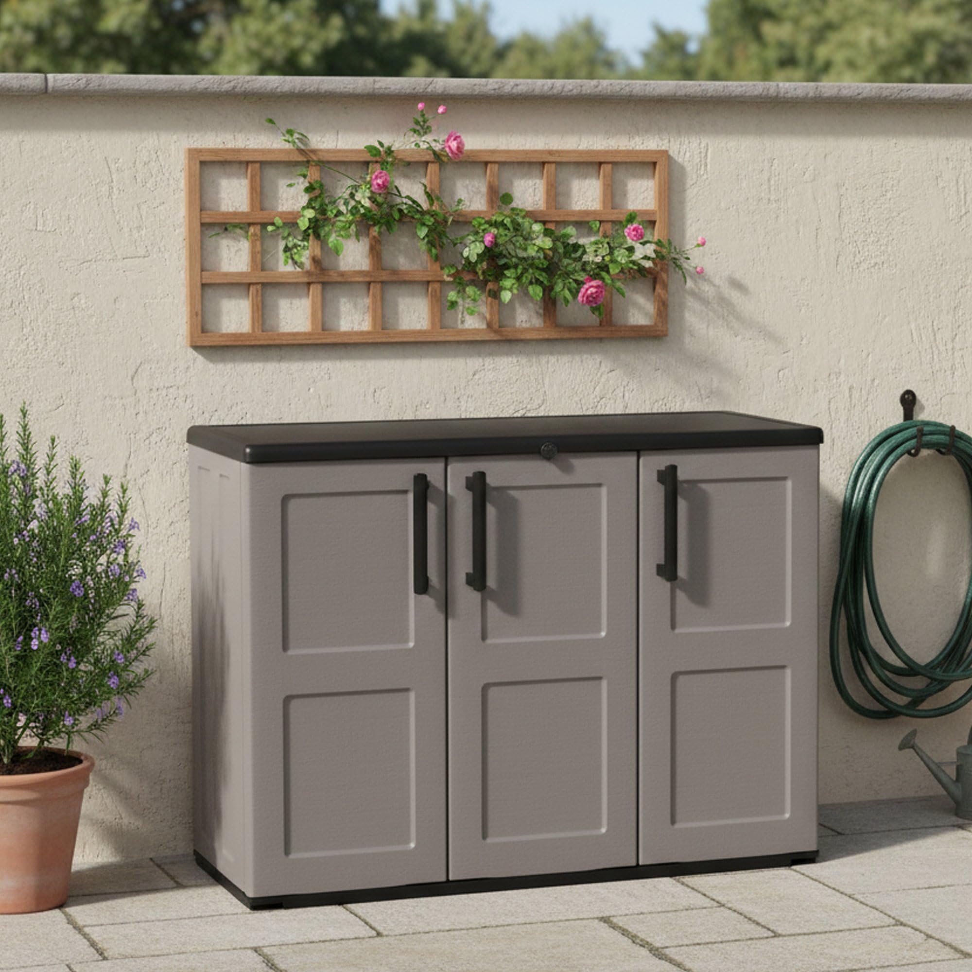 Dmora - Armoire d'extérieur Gesves, Armoire de balcon polyvalente, Armoire d'extérieur 3 portes, 100% Made in Italy, 102x37h84 cm, Gris et Noir, Finition à carreaux