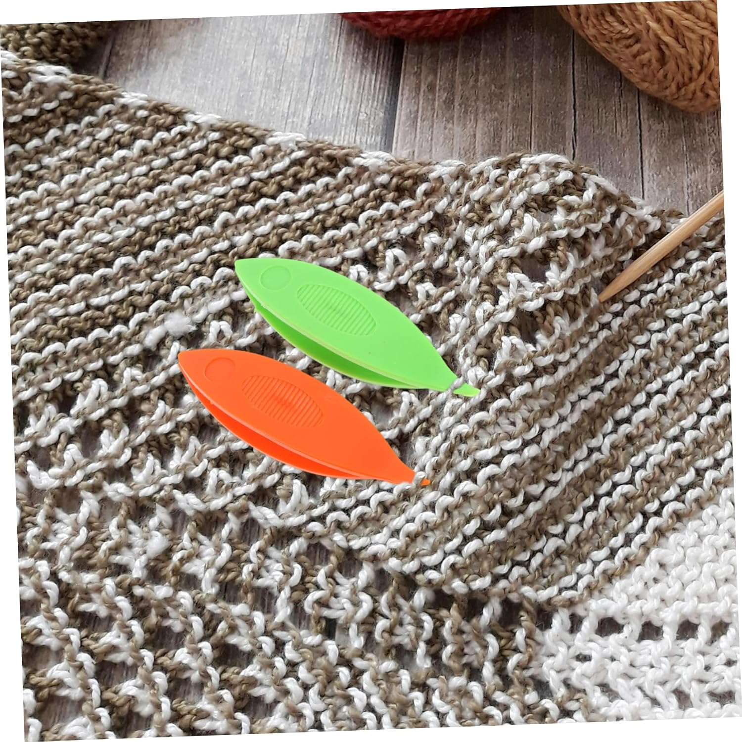 VILLCASE 2pcs Plastic Knitting Shuttle Tool for DIY Crafts Easy to Use Weaving Accessories for Beginners and Professionals Durable Tatting Tools for Beautiful Patterns