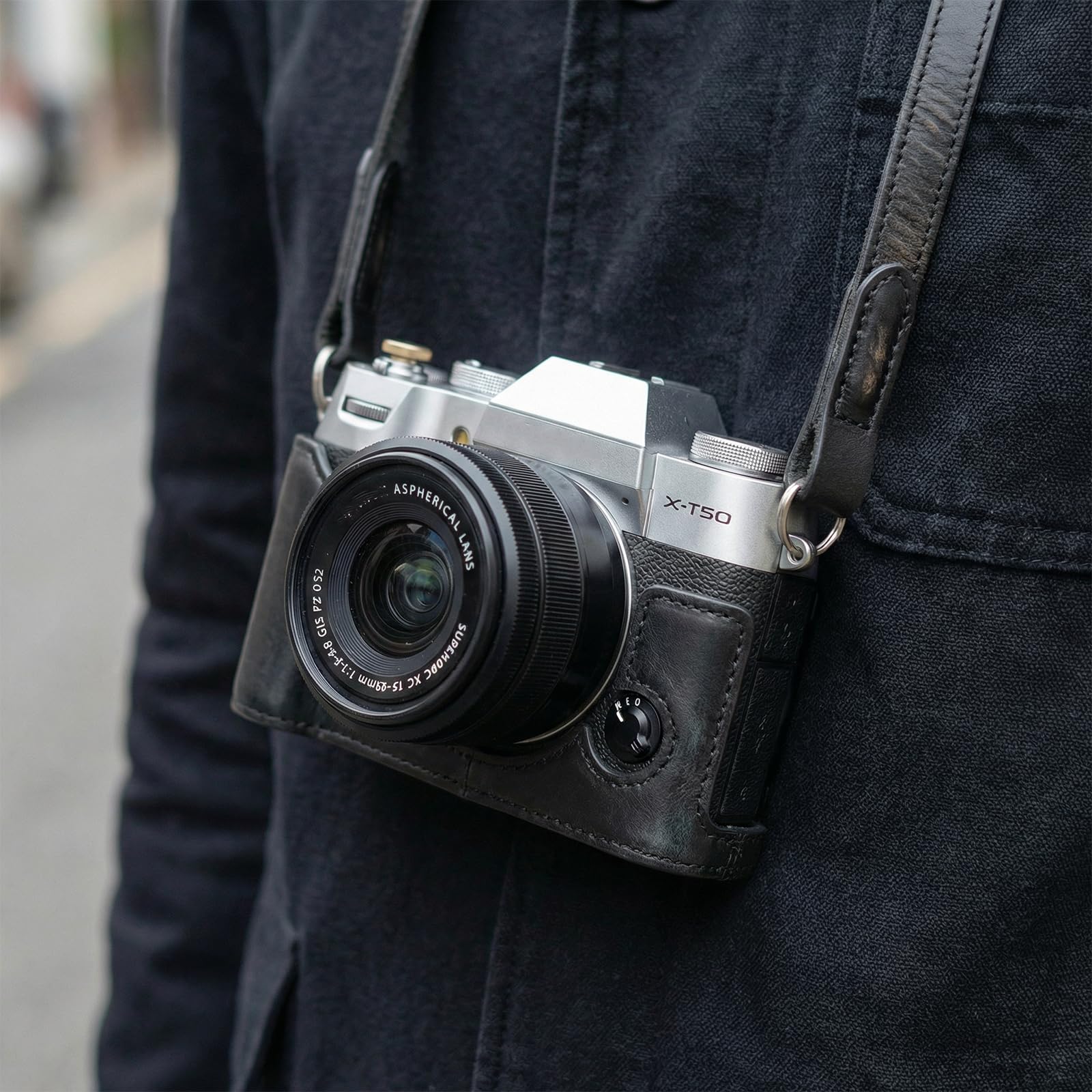 Pół etui z prawdziwej skóry z uchwytem pokrowiec w stylu retro z otwieranym dnem i uchwytem na statyw kompatybilne z aparatem X-T50 XT50, Czarny, pokrowiec ochronny na aparat