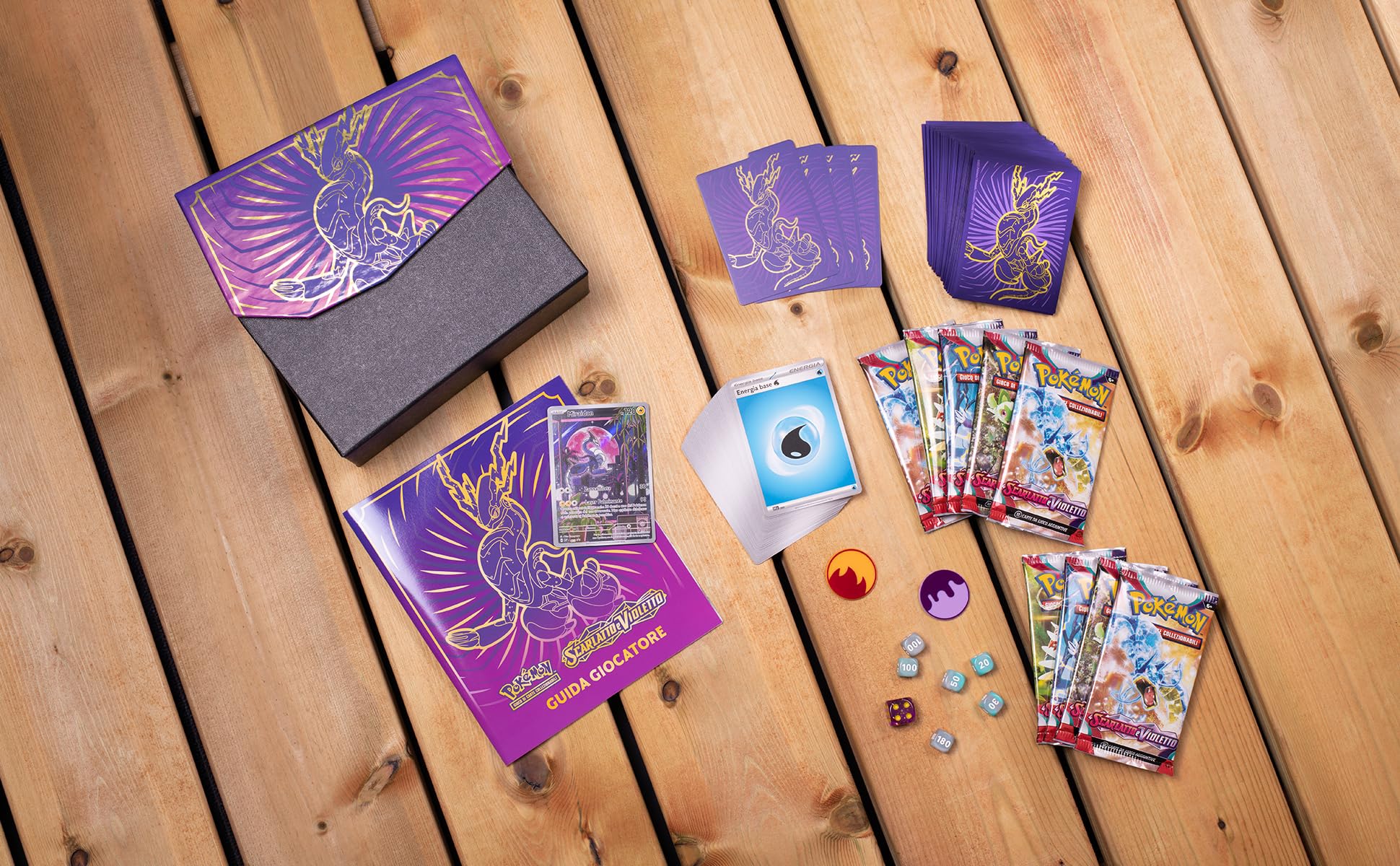 Pokémon Set Allenatore Fuoriclasse (Miraidon) dell'espansione Scarlatto e Violetto, edizione in italiano