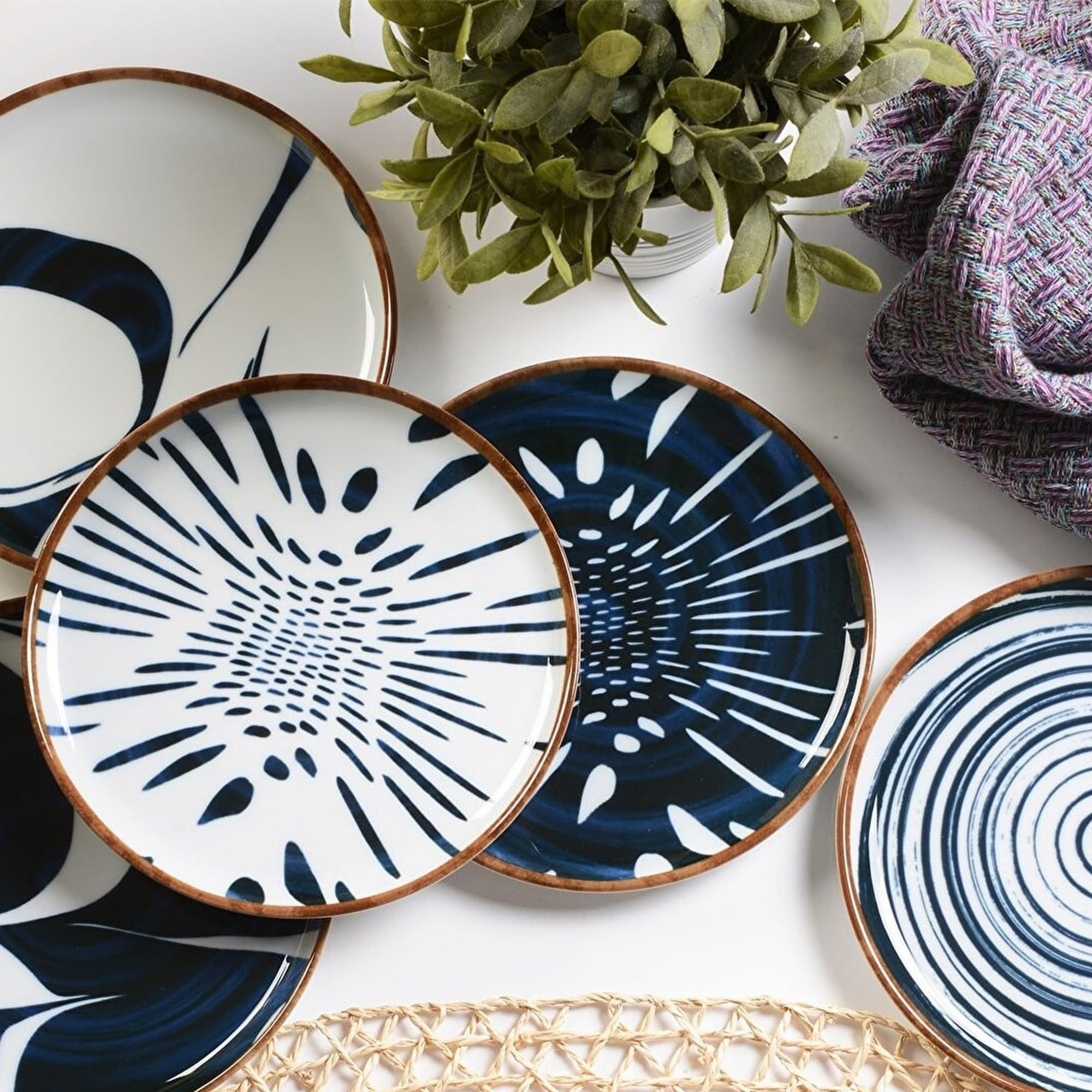 WELL HOME MOBILIARIO & DECORACIÓN Lot de 6 assiettes à dessert en porcelaine bleu marine et blanc 21 cm