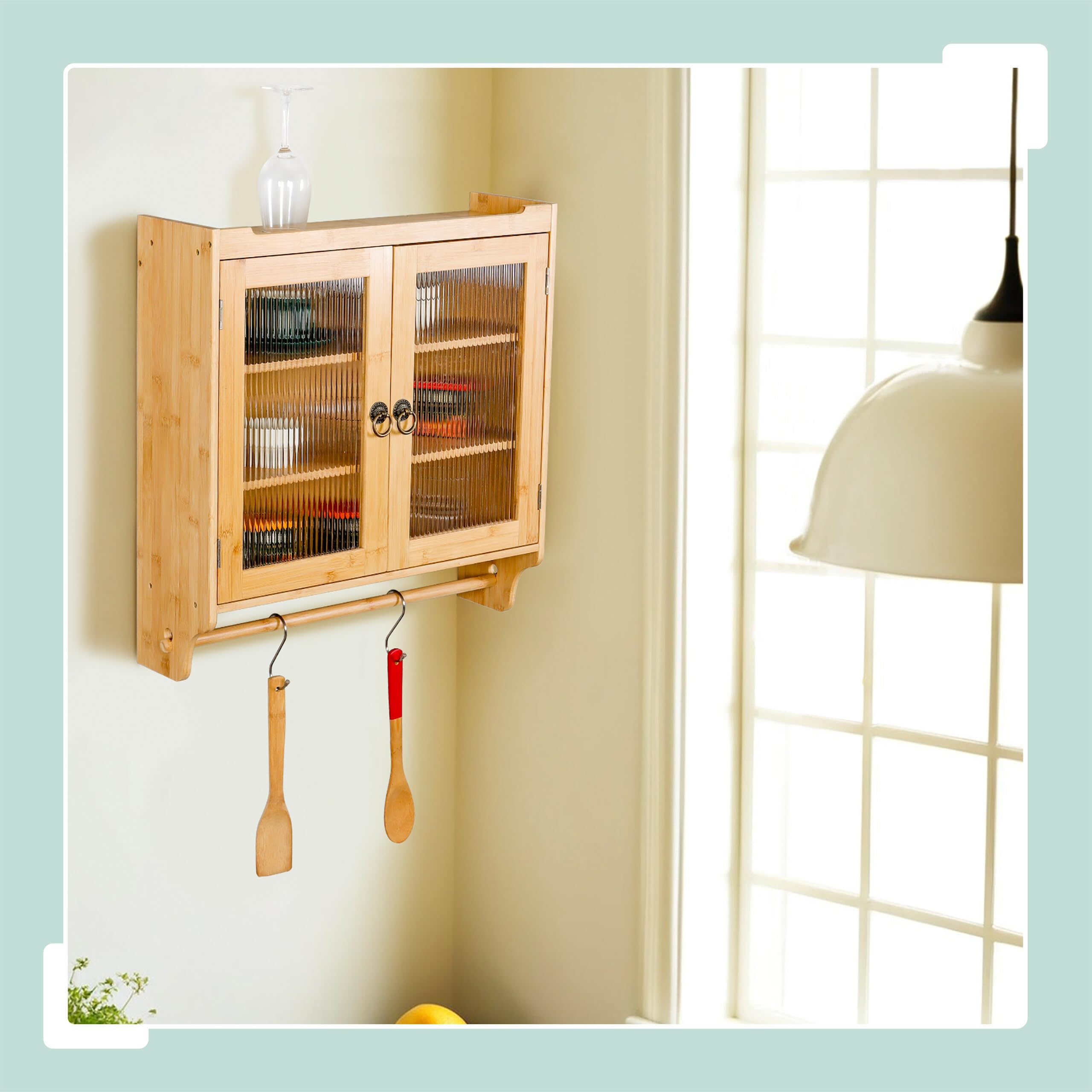 Armoire Suspendue Relaxdays en Bambou avec Porte-Serviettes, 2 Portes, HBT : 63 x 60 x 18 cm, Murale, Naturelle
