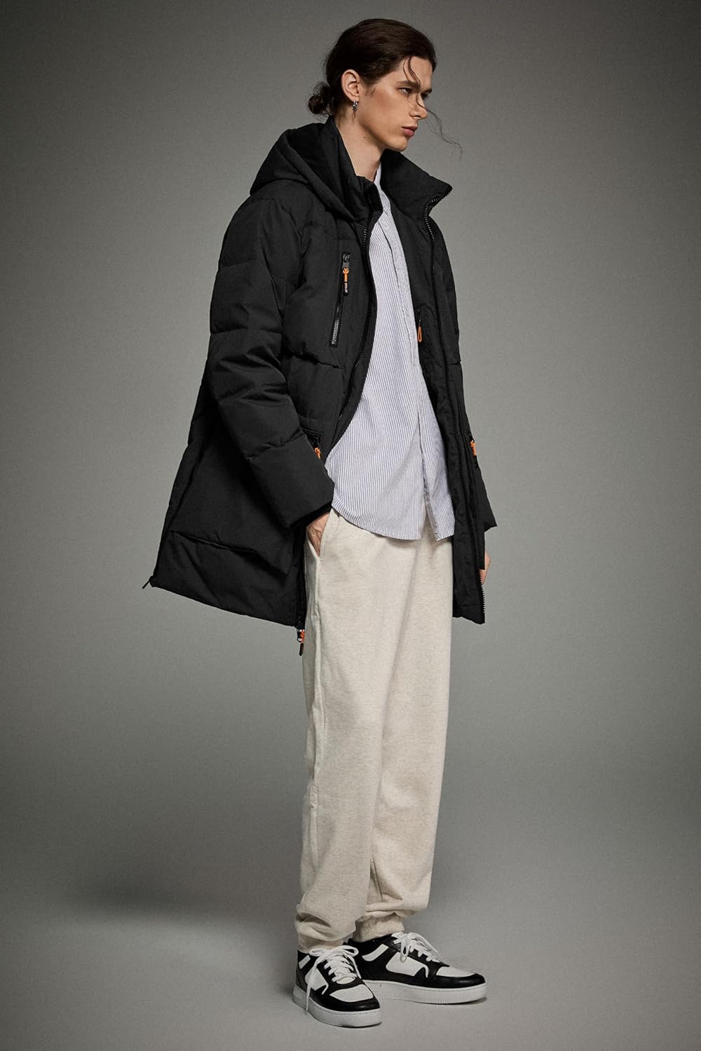 Orolay Men's Thickened Down Jacket Hooded Winter Puffer Jacket with 6 Pockets - Image 7