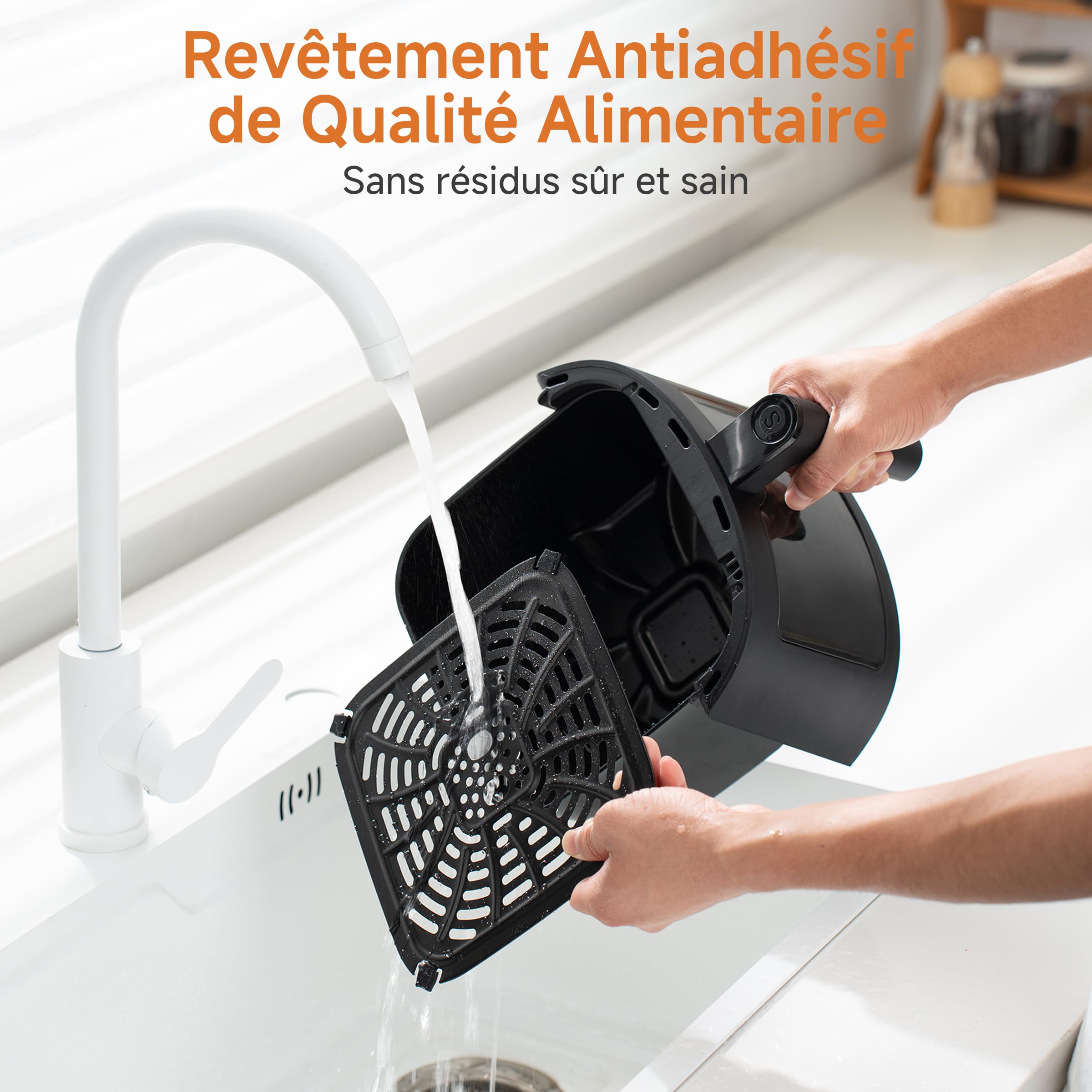 SIMPLUS Air Fryer 5L avec Fenêtre Visible, Friteuse sans Huile 1300W, 10 Menus Guidés, Contrôle par Molette, Compacte, 43dB Silencieuse, Cuisson Vapeur, 60-200°C, Jusqu'à 2-5 Personnes, Noir
