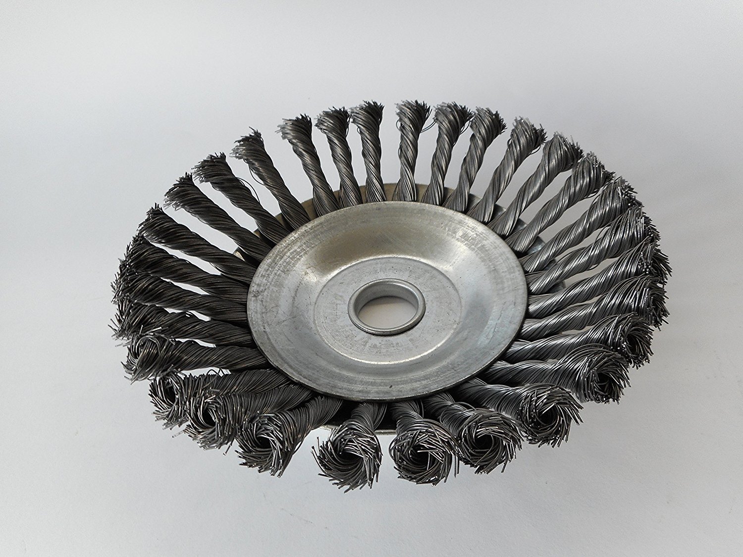 Profi erbaccia Spazzola, Spazzola motore Sense morbido o intrecciate (Duro), foro 25,4 mm, diametro 200 mm. setole in acciaio HSS. Spazzola adatta per 99% di tutti i decespugliatori sul mercato.