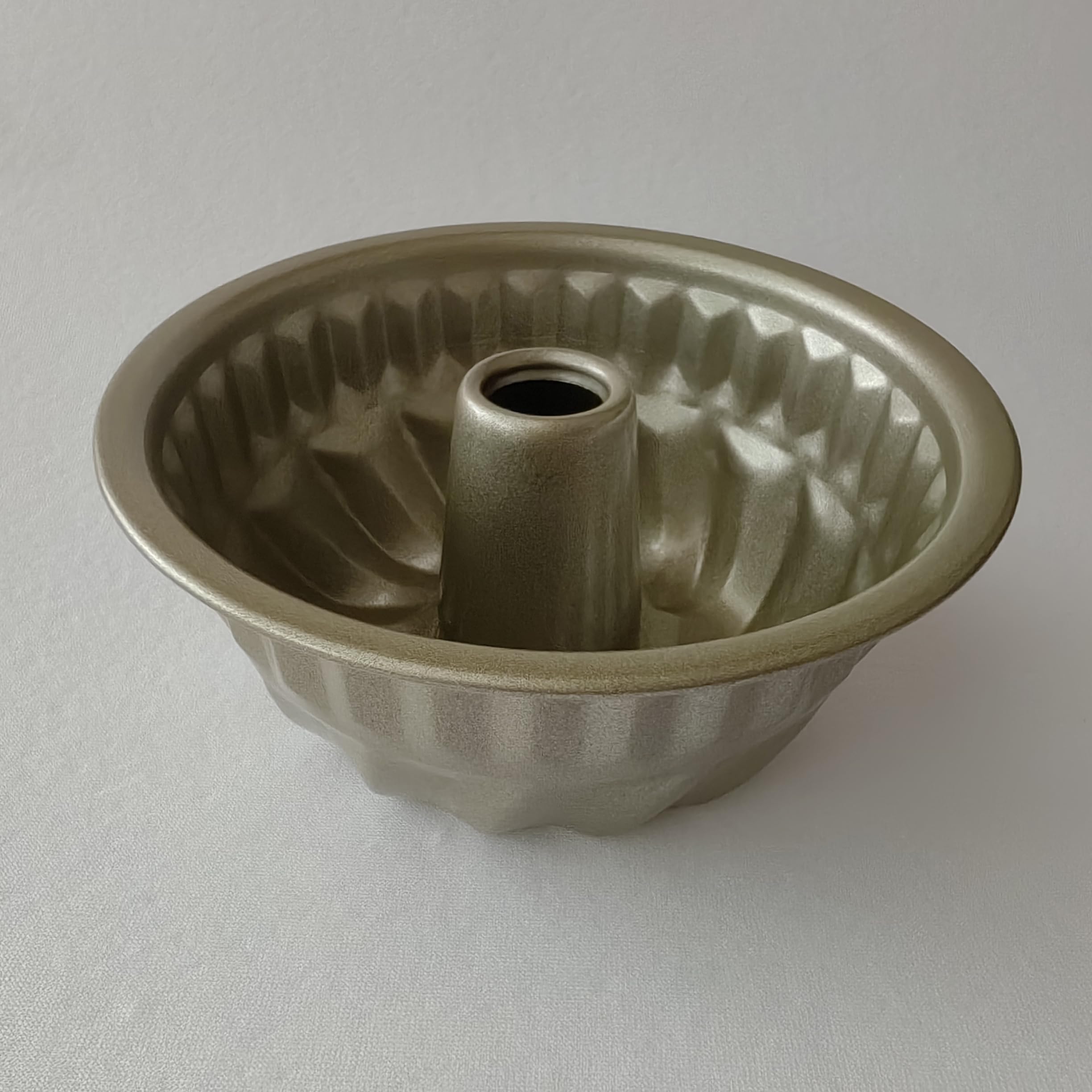 Moldes para pasteles pequeños de 4 pulgadas, moldes para tartas de 4 pulgadas, moldes antiadherentes para hornear, mini molde estriado Kugelhopf para pastel de calabaza, gelatina, brownies - 5