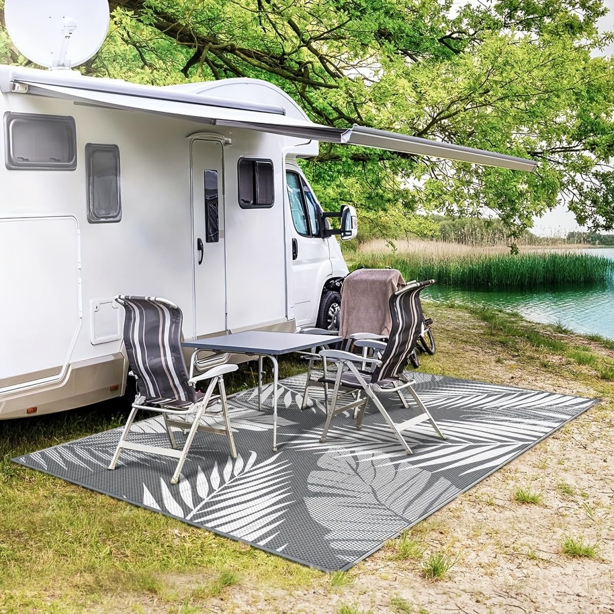 Hiseng Tapis d'extérieur Imperméable Terrasse Balcon, Tapis Réversible à Motif Feuilles Modernes en Plastique Résistant aux Intempéries aux UV, pour Jardin, Camping, Pique-Nique (Gris,183x274cm)