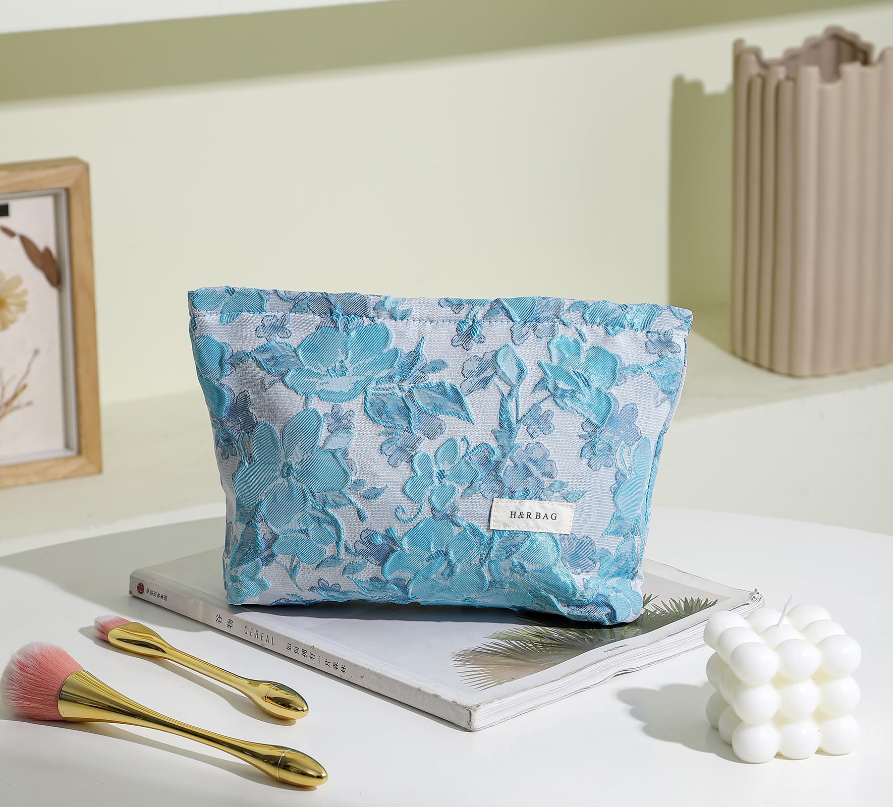 ONEGenug Makeup Bag, Set 2 Cosmetic Bags, Portable Pencil Case Makeup Pouch Travel Essentials Toiletry Bags for Women Girls - Image 2