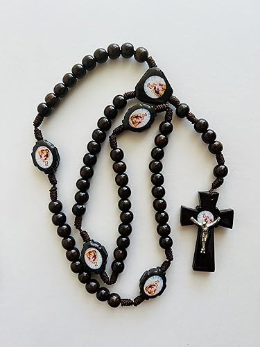 Miniatura 3 de "Membrillo Minutos a los pies de la Virgen del Carmen Incluye Historia del Escapulario" Libro de Rezo y Rosario de Madera Hecho a Mano