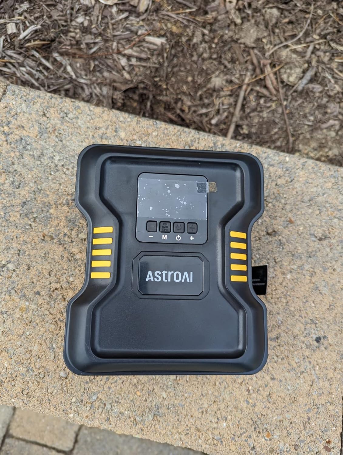 AstroAI 150PSI Tire Inflator Air Compressor Portable air pump