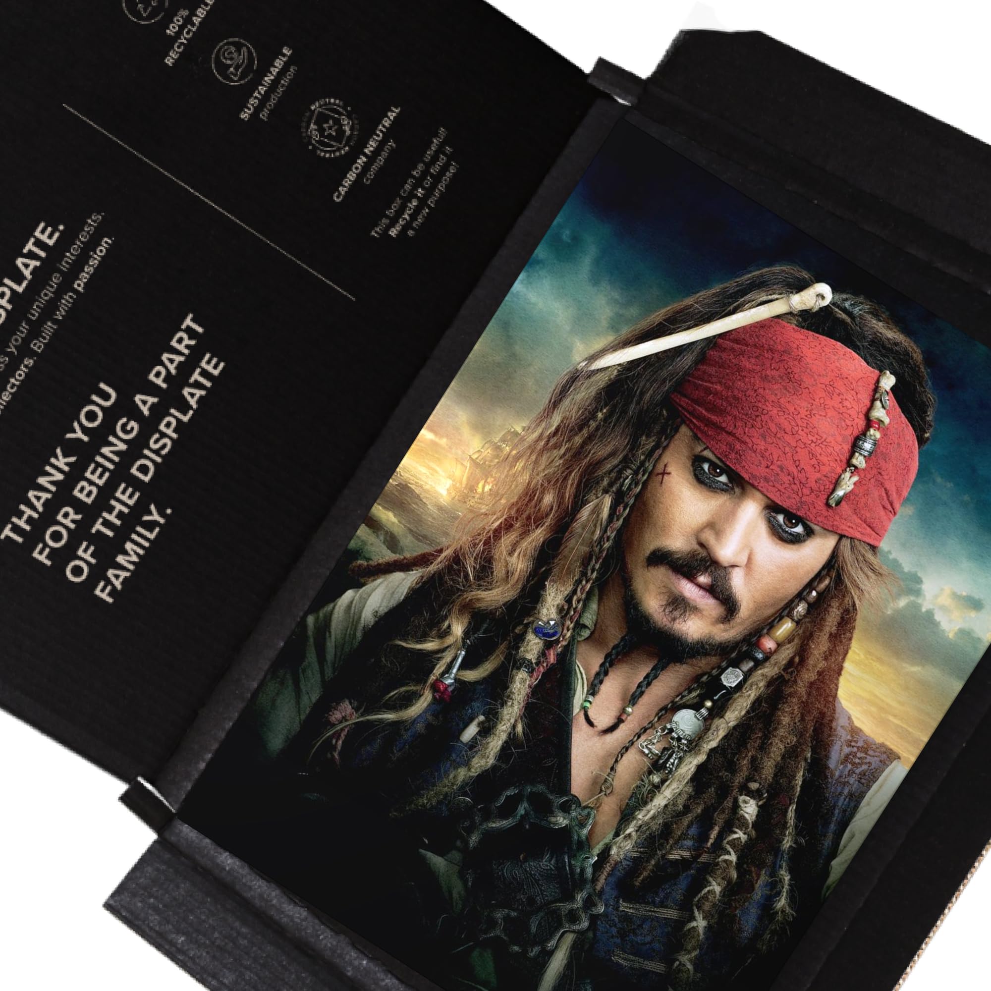 Displate Poster in metallo Disney - Pirati dei Caraibi - Capitano Jack Sparrow - Decorazione per camera da letto - Regalo da collezione - Decorazioni di alta qualità da parete, poster del film, 32 x