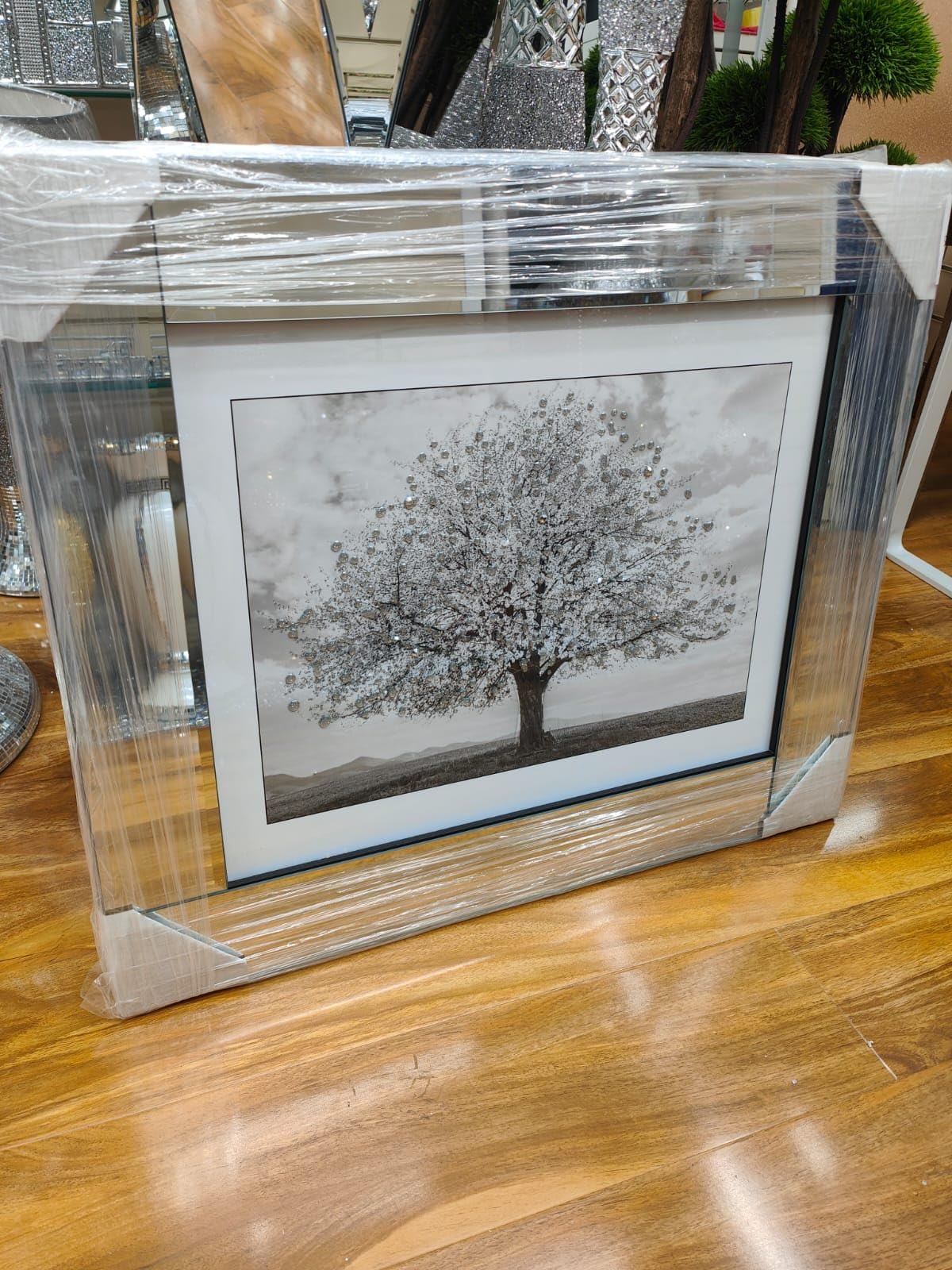 Biznest MODERN LIQUID GLITTER WALL ART WITH MIRRORED EDGES Extra Large Size 55X55Cm (Blossom tree silver)