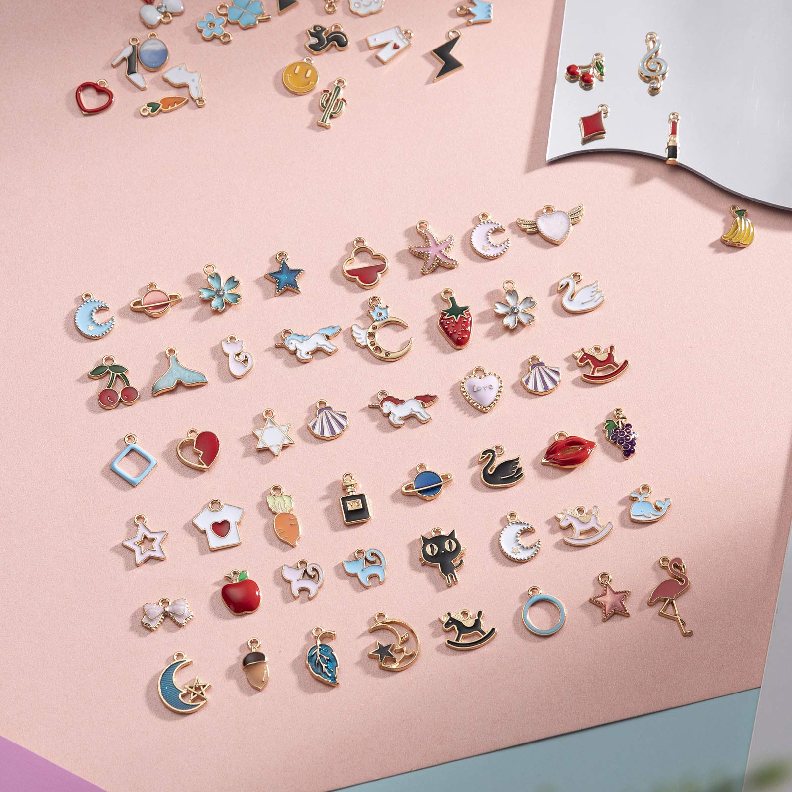 Lot De 100 Pendentifs Et Accessoires Artisanaux Pour Bracelets - Neuf, Fabrication Chine