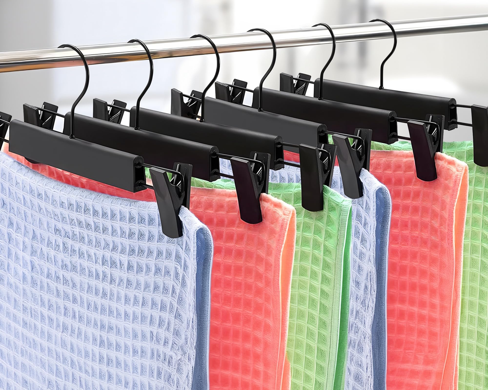 Juego de 10 Perchas para Pantalones, Faldas, con 2 Pinzas, Set de 10 Perchas para Camisas, Bufanda, Cualquier Prenda, Gancho de Metal 360º, Colgadores con Pinzas