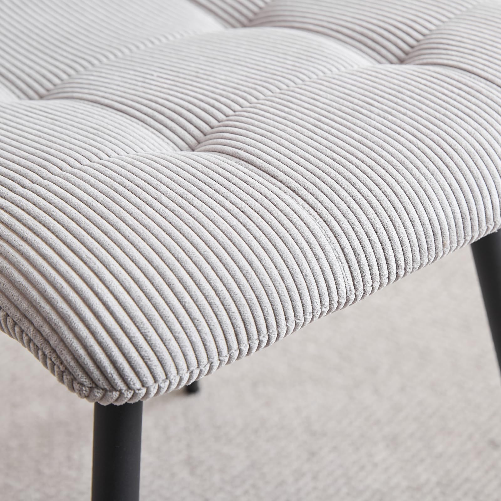 Esstisch- und Stuhlset, 4 Cord mit Hoher Rückenlehne und EIN 100 cm Langer Moderner Runder Esstisch, Geeignet für Küchen, Esszimmer und Wohnzimmer-Schwarze Tischbeine + Hellgrau