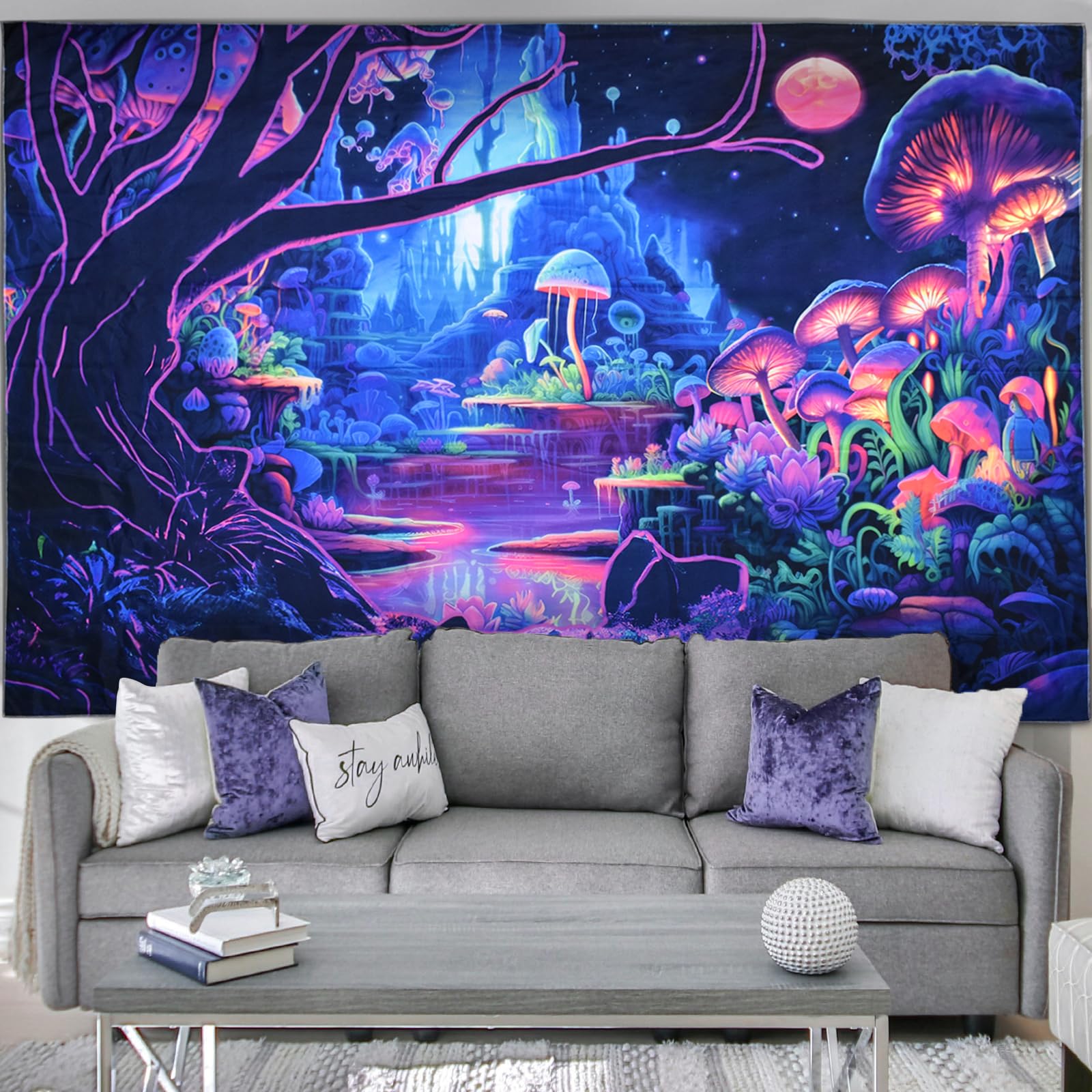 Cyiecw Tapisserie Murale Aesthetic, Lumière Noire Réactive Aux UV, Champignon Plantes Fluorescentes Forêt Psychédélique, Tissu Décoration Tenture Murale Pour Chambre à Coucher, Salon