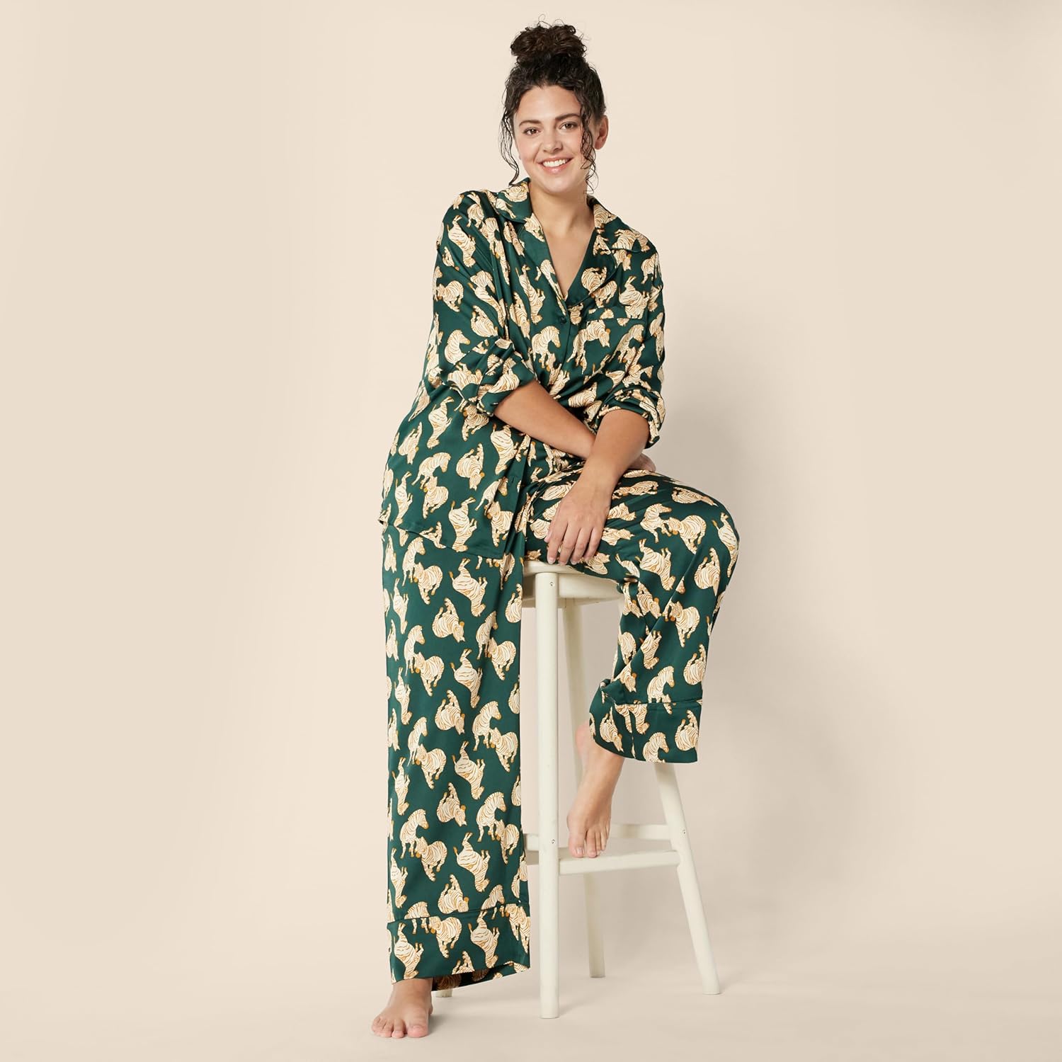 Amazon Essentials Women's Satin Long Sleeve Shirt and Pant Pajama Set - Image 6