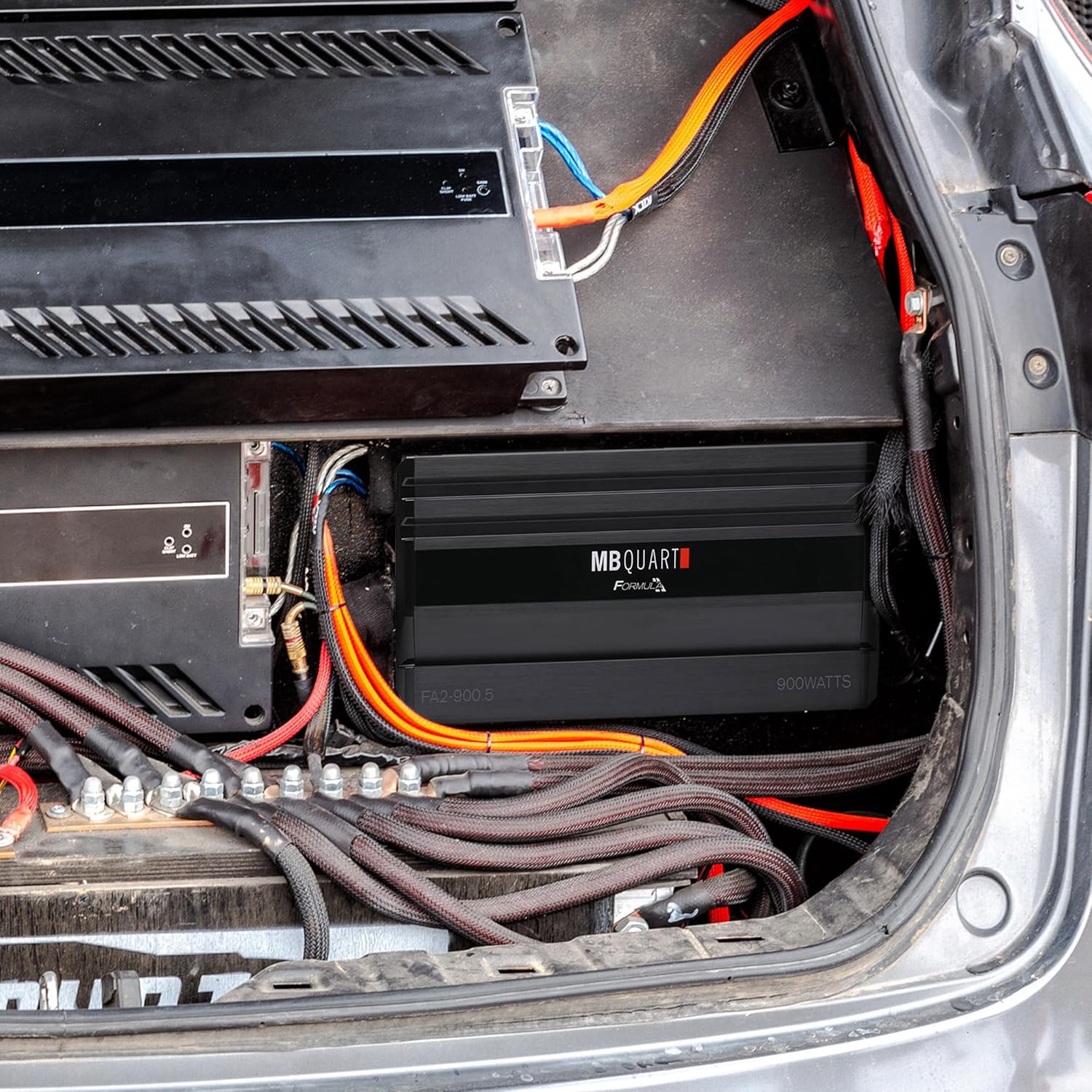 MB Quart Formula 900 Watt 1 Ohm Stable 5 Channel Full Range Class Q1 Car Audio Mobile Amplifier with Bass Remote, FA2-900.5, Black