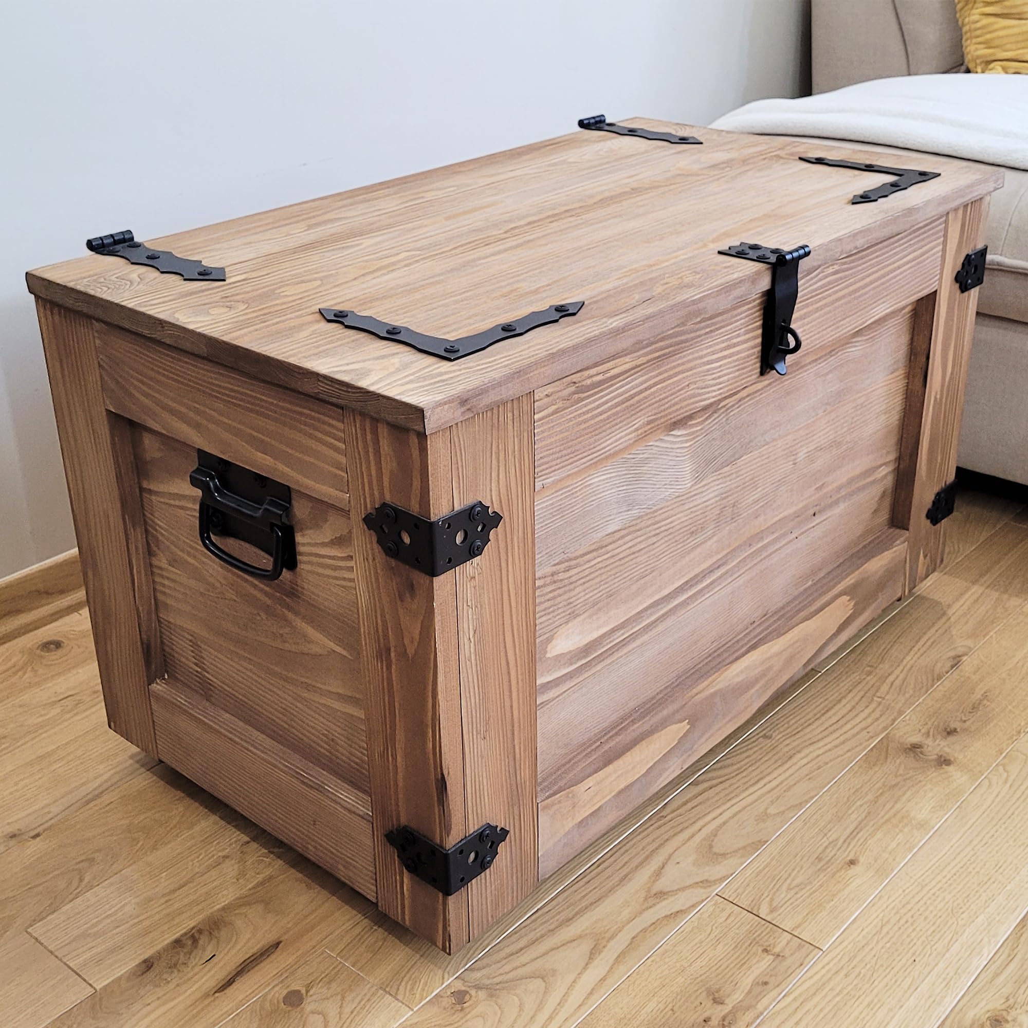 weeco Baúl de madera con estante móvil y ruedas, caja de madera con cajón deslizante, cofre del tesoro de madera, caja de almacenamiento con tapa plegable, 80 x 47 x 45 cm, 24 kg, color wengué