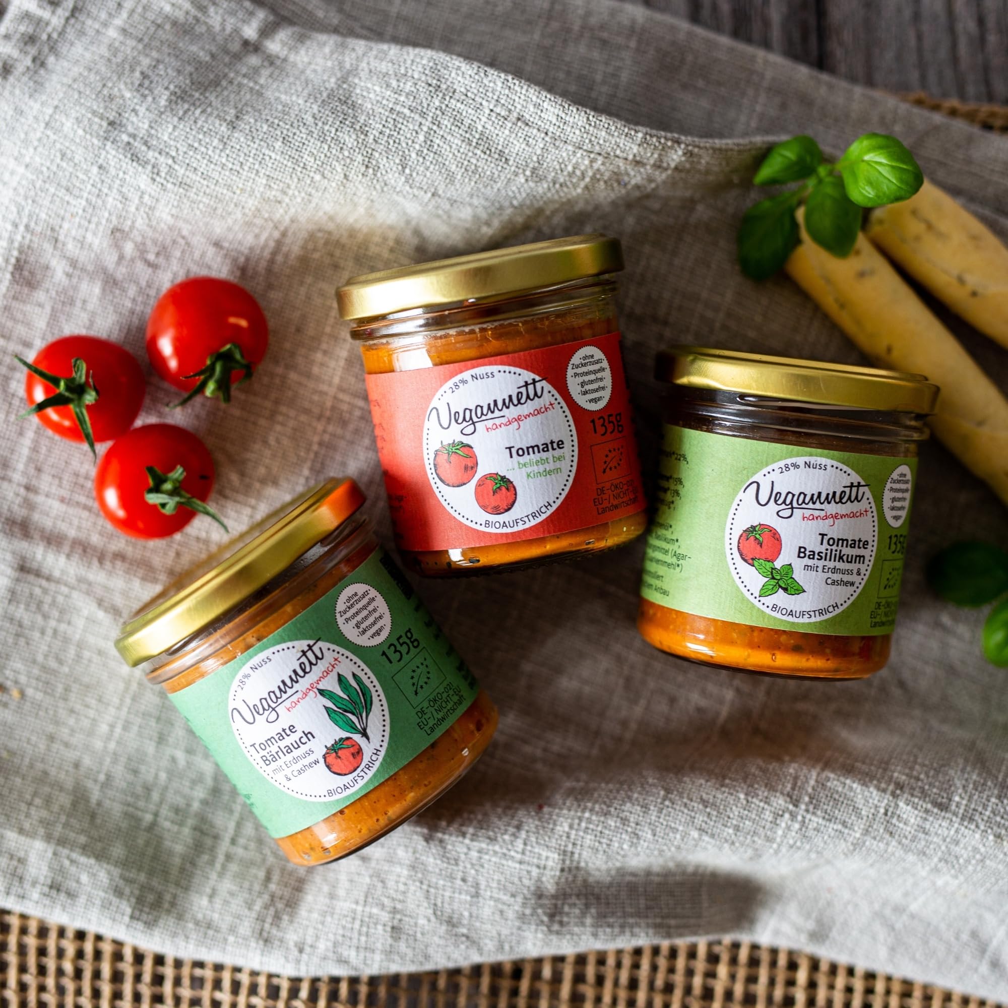 VEGANNETT Bio Brotaufstrich mit Cashew & Erdnuss (Tomate) 6 x 135 g | Handwerklich hergestellter Aufstrich mit regionalem Gemüse und exotischen Gewürzen | Herzhaft, vegan & ohne Zusatzstoffe
