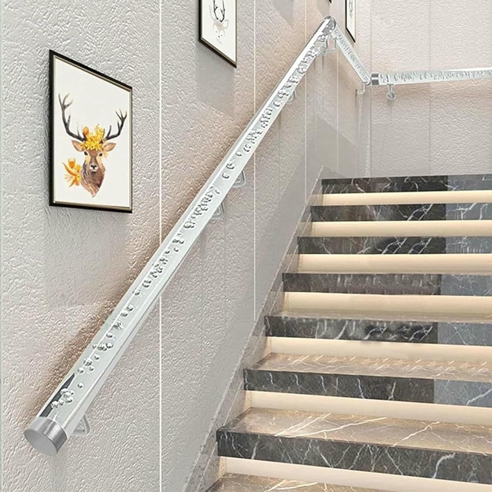 Main courante murale transparente pour escalier : équilibre et discrétion à la maison