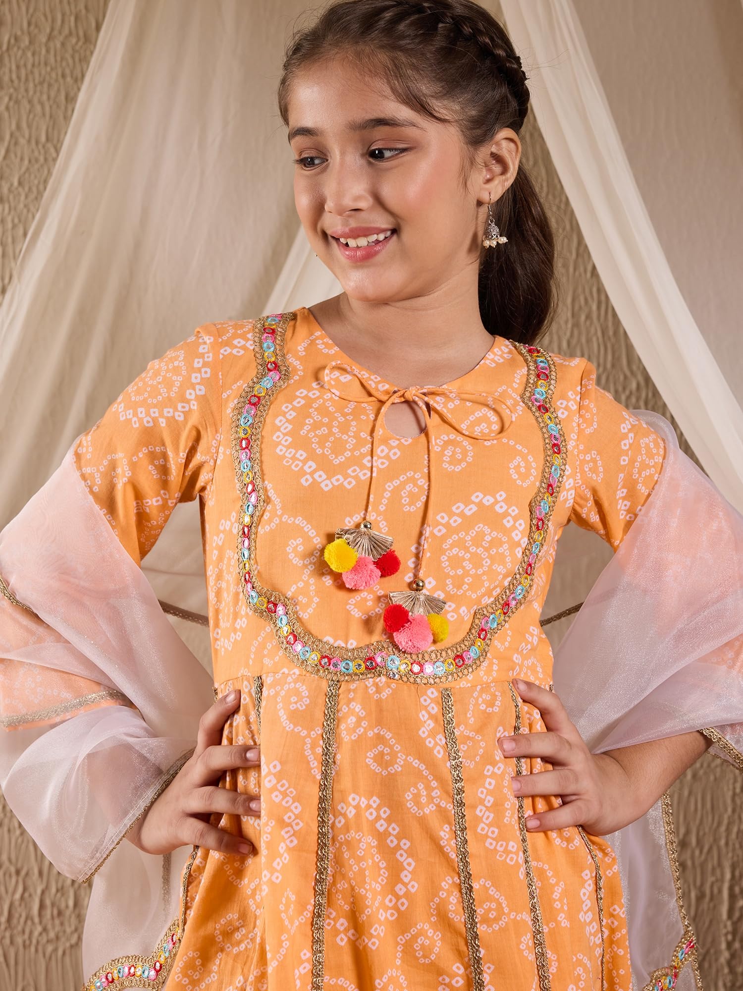 Pspeaches Dziewczęcy bawełniany zestaw kurta z rękawami 3/4 i haftowanym dziurką od klucza, nadruk Gota Pati, Dupatta dla dziewczynek