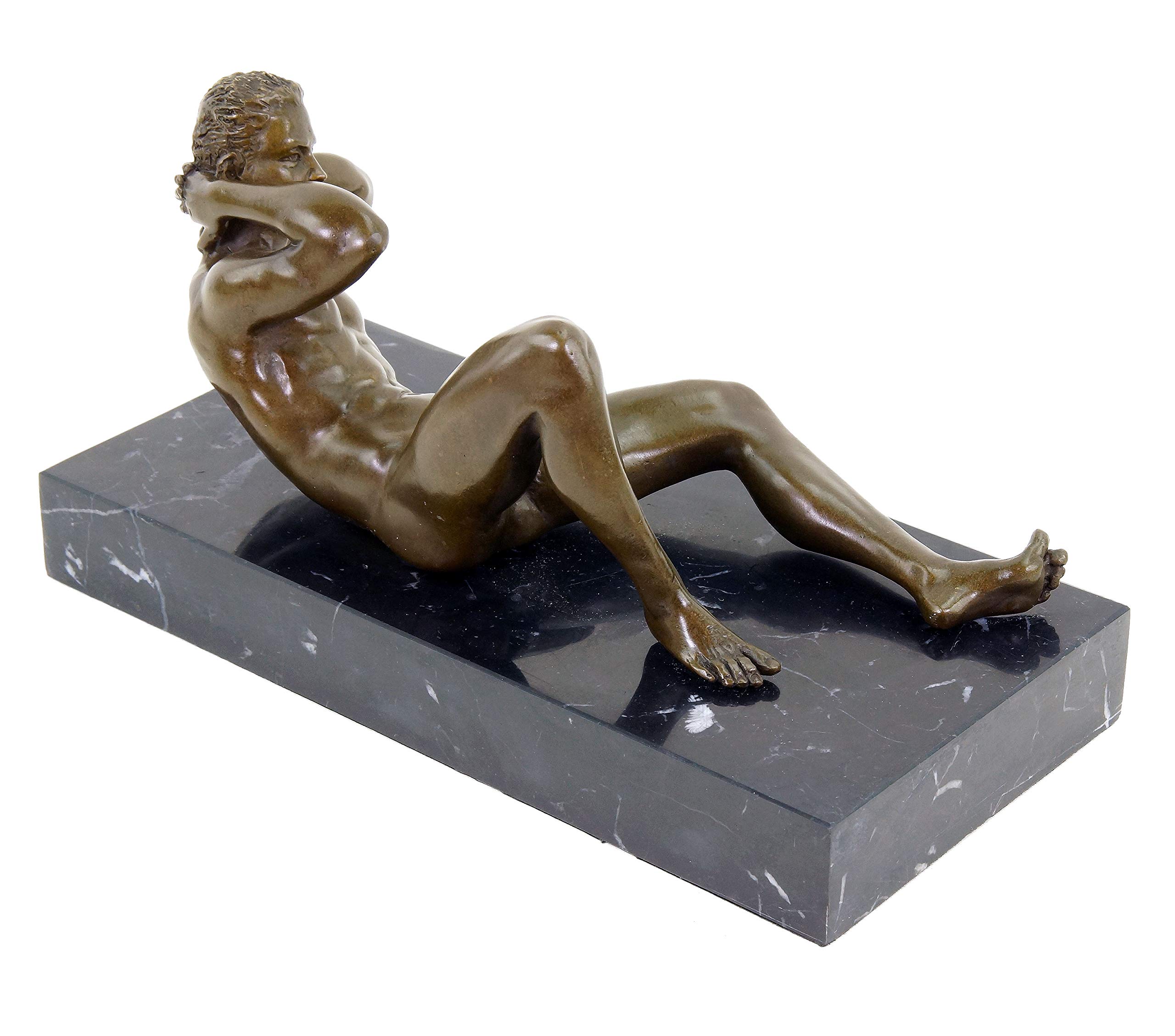 Kunst & Ambiente - Muskulöser Männerakt - Toyboy Eric - Gaybronze - signiert M.Nick - Homoerotische Statue - Deko Athlet - Turner - Höhe: 13 cm - Breite: 25 cm - Sexy Figur