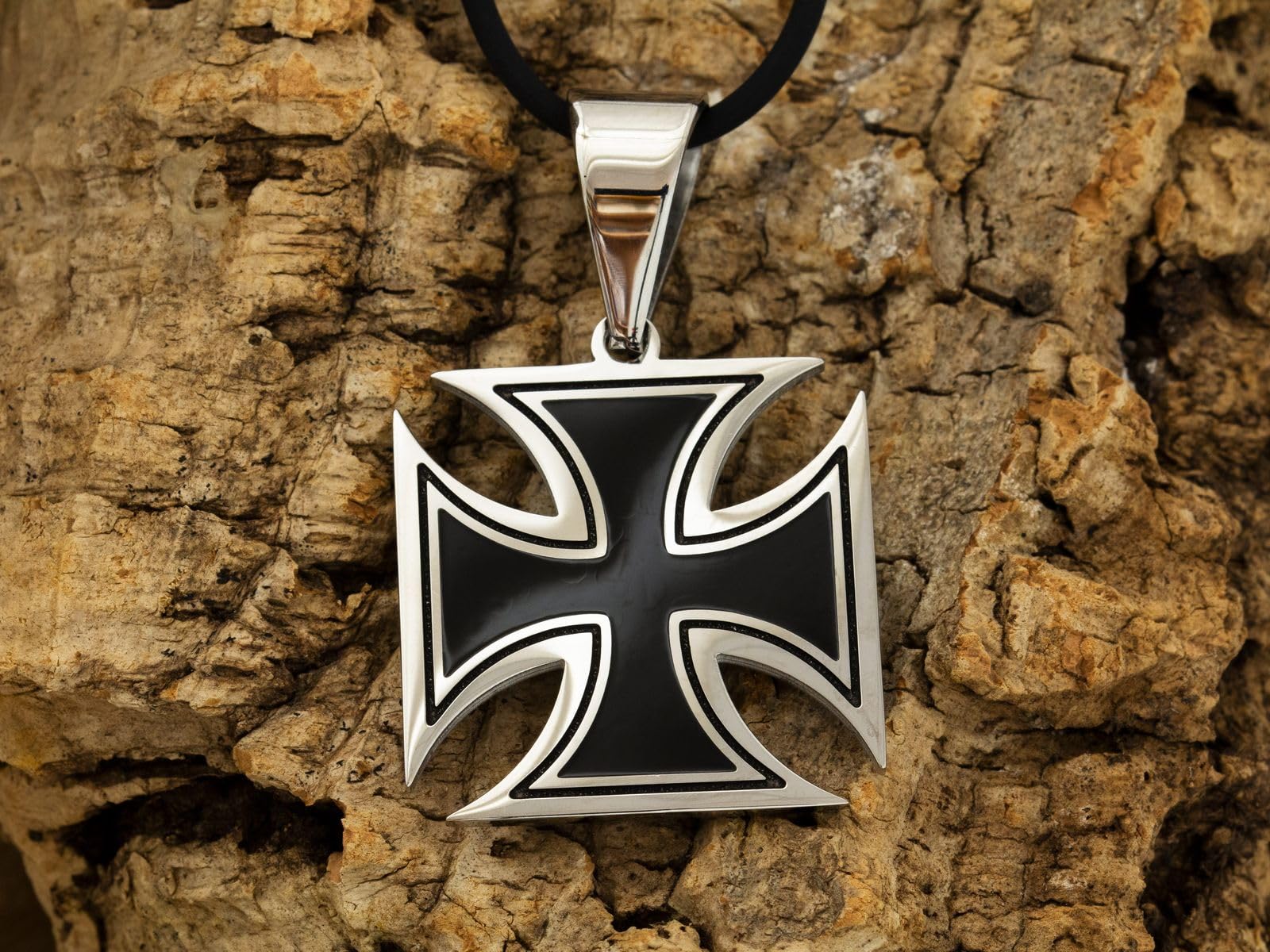 Fly Style Eisernes Kreuz Anhänger - 316L Edelstahl Kettenanhänger für Herren - Kreuz Schmuck